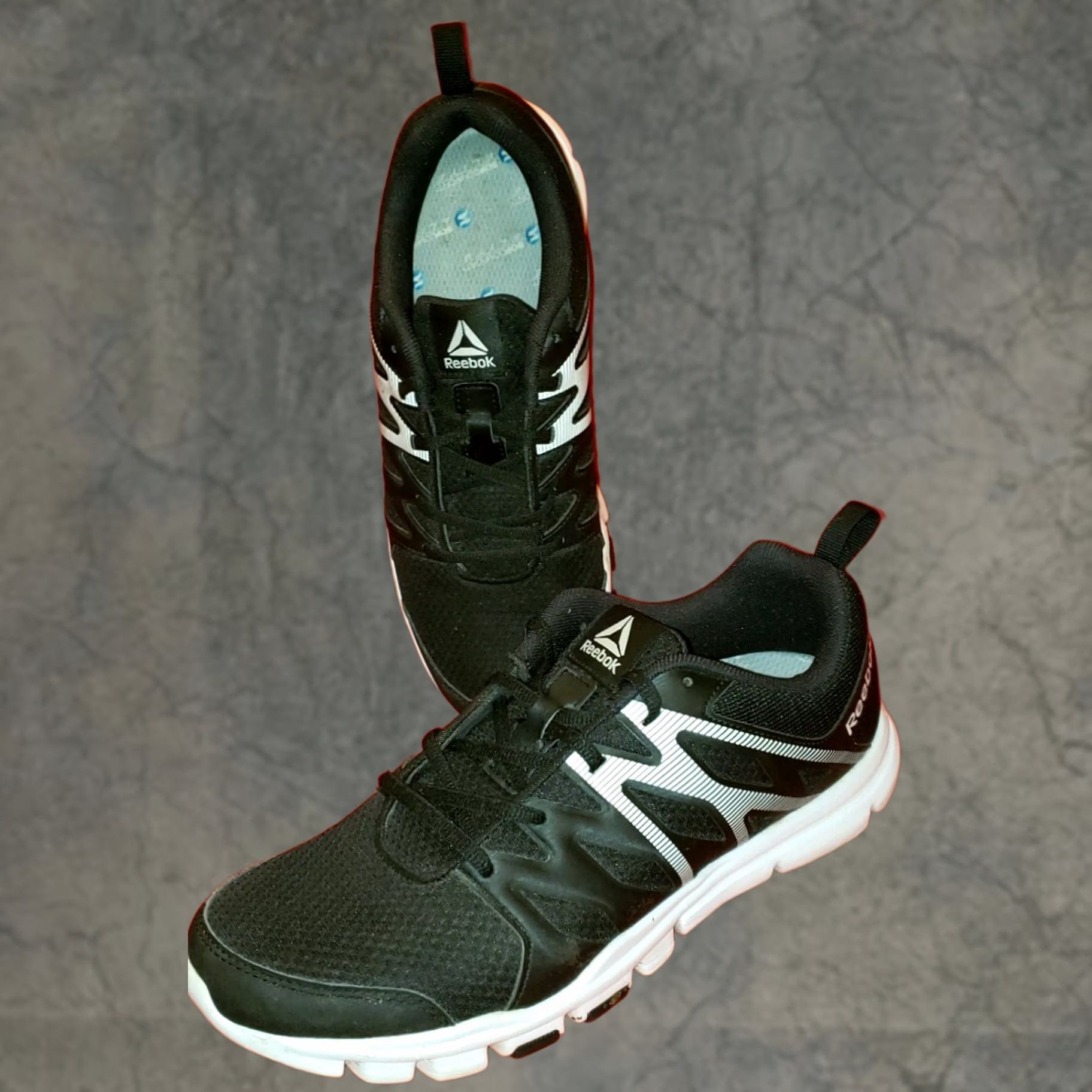 Reebok Reebok Yourflex Sneakers Black Men 9MEU 42 Slip Resistant Casual Workout Athletic Shoes Size US 9 / EU 42 - 1 Thumbnail