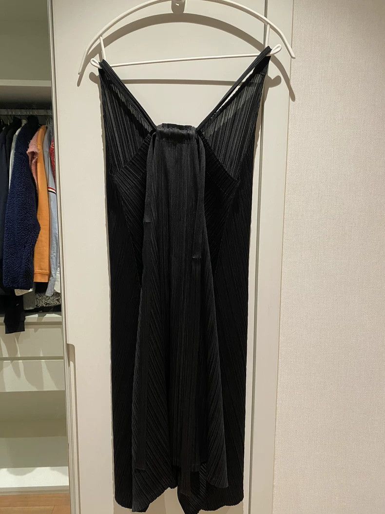 Issey Miyake Issey Miyake size:3 Black pleated dress Size S / US 4 / IT 40 - 2 Thumbnail