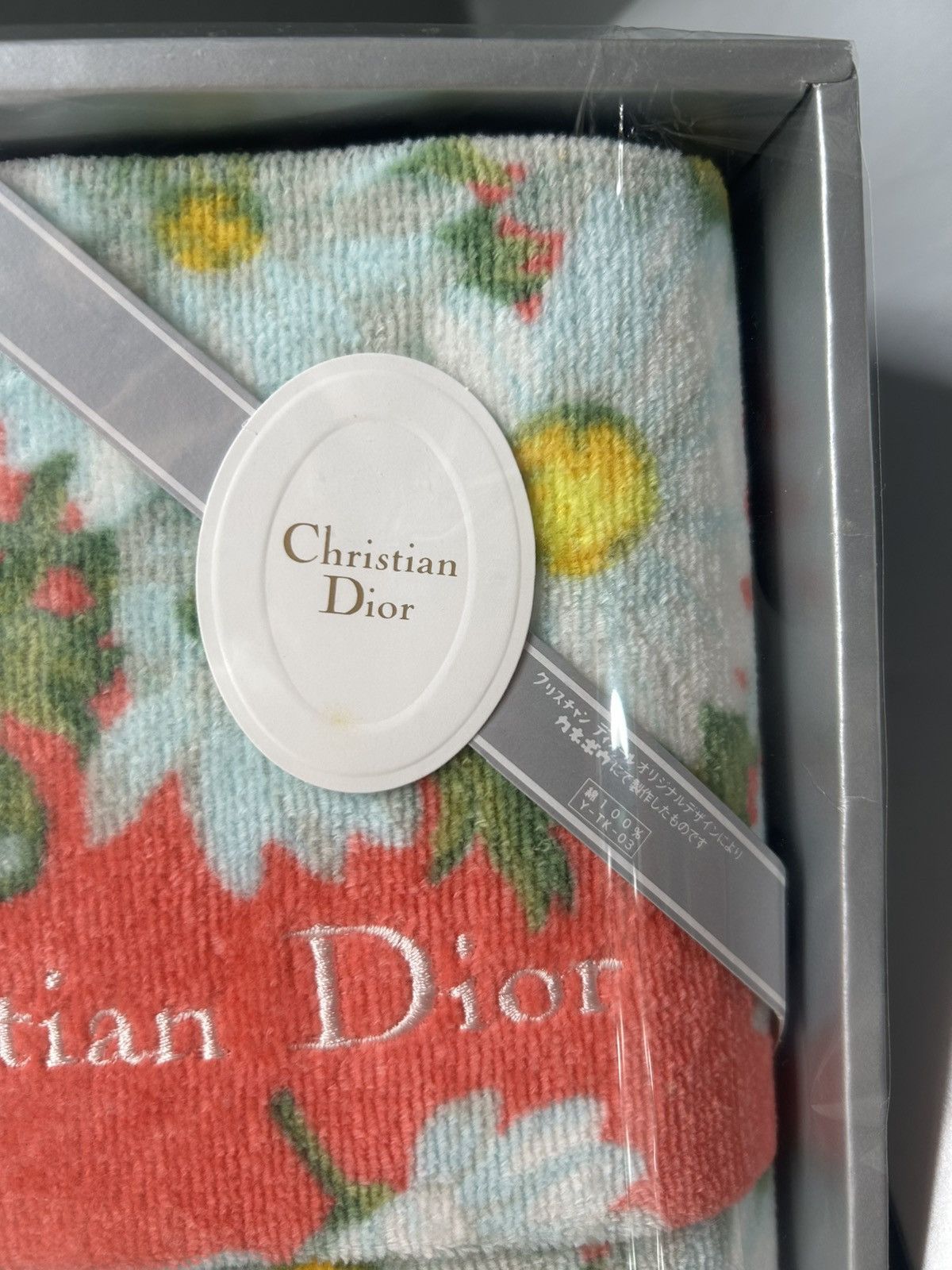 Dior Christian Dior Red Floral Bath Towel Set New in Box Size ONE SIZE - 4 Thumbnail