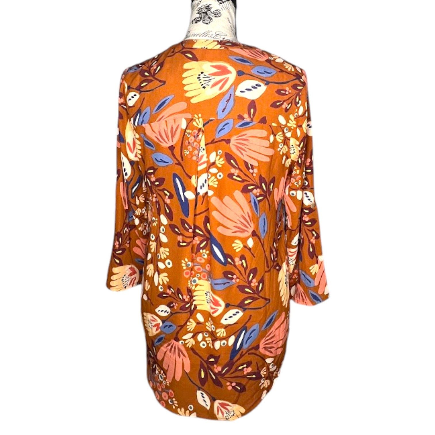 Other Notch Neck Blouse Long Sleeve Roll Tab High Low Hem Top Size M / US 6-8 / IT 42-44 - 3 Thumbnail