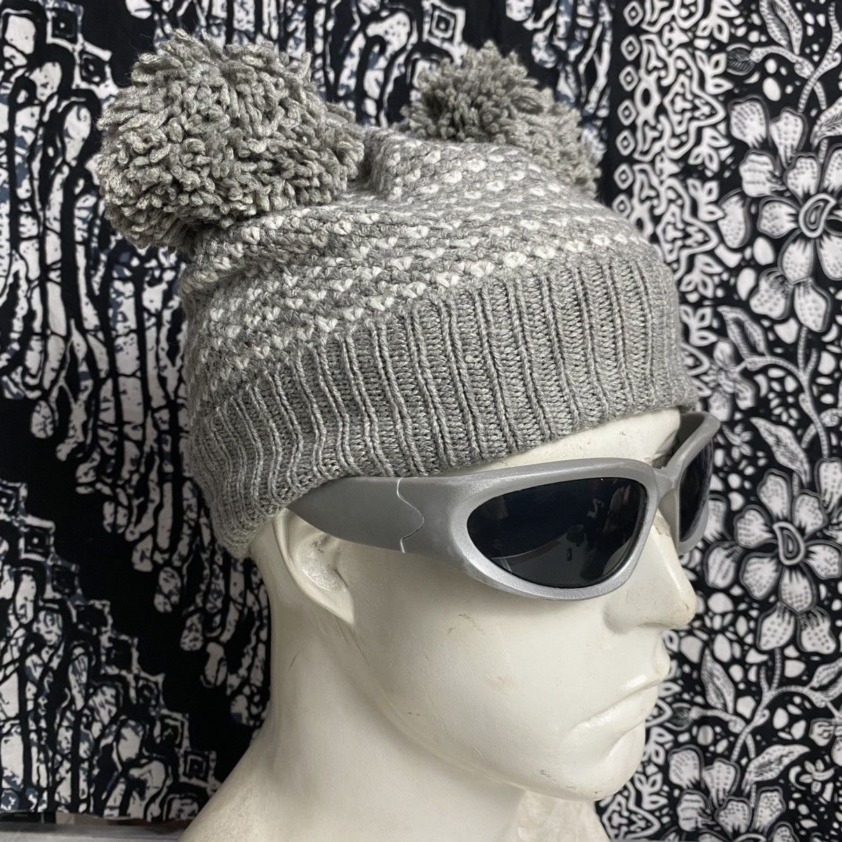 Japanese Brand × Vintage 2000s y2k uniqlo unique beanie hats Size ONE SIZE - 2 Thumbnail