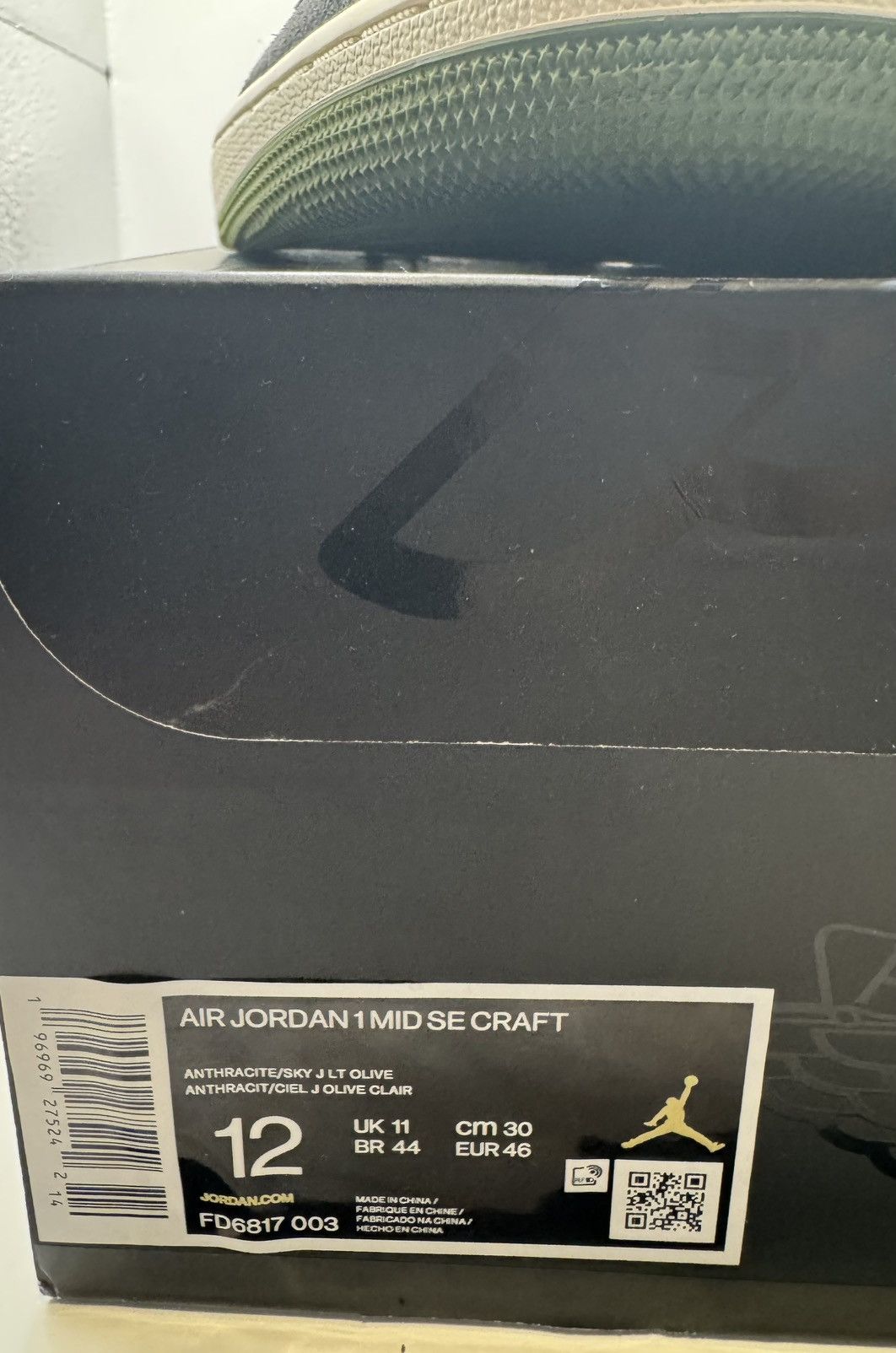 Jordan Brand Air Jordan 1 Mid SE Size US 12 / EU 45 - 3 Thumbnail