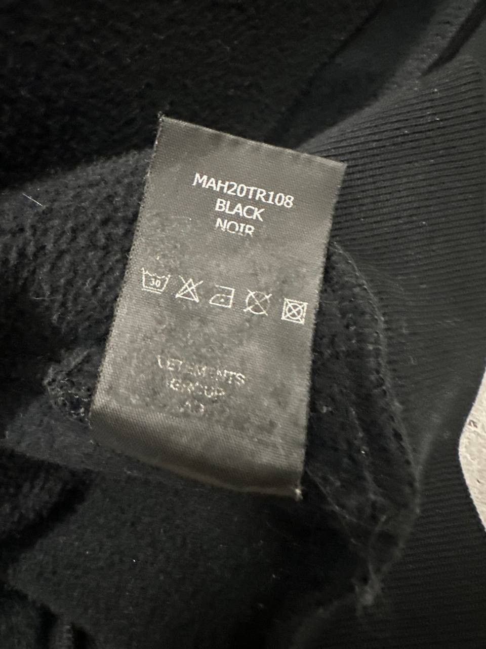 Vetements AW20 Runway Upside Down Hocus Pocus Hoodie Size US M / EU 48-50 / 2 - 6 Thumbnail