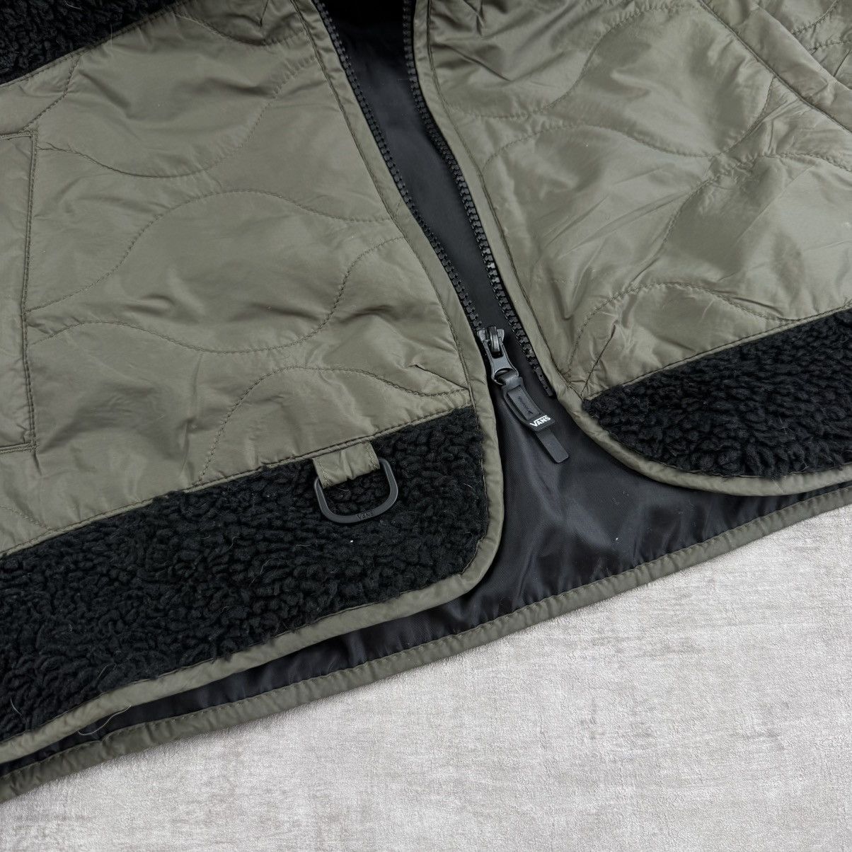 Vans Vans Sherpa Vest Size US XS / EU 42 / 0 - 3 Thumbnail