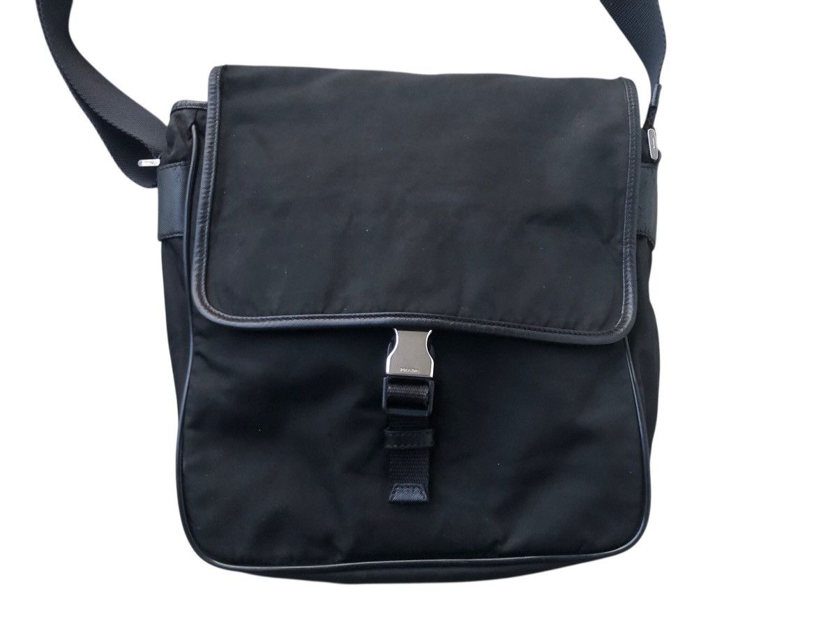 Prada 💯Authentic PRADA Tessuto Nylon Messenger Crossbody Bag Black Size ONE SIZE - 3 Thumbnail