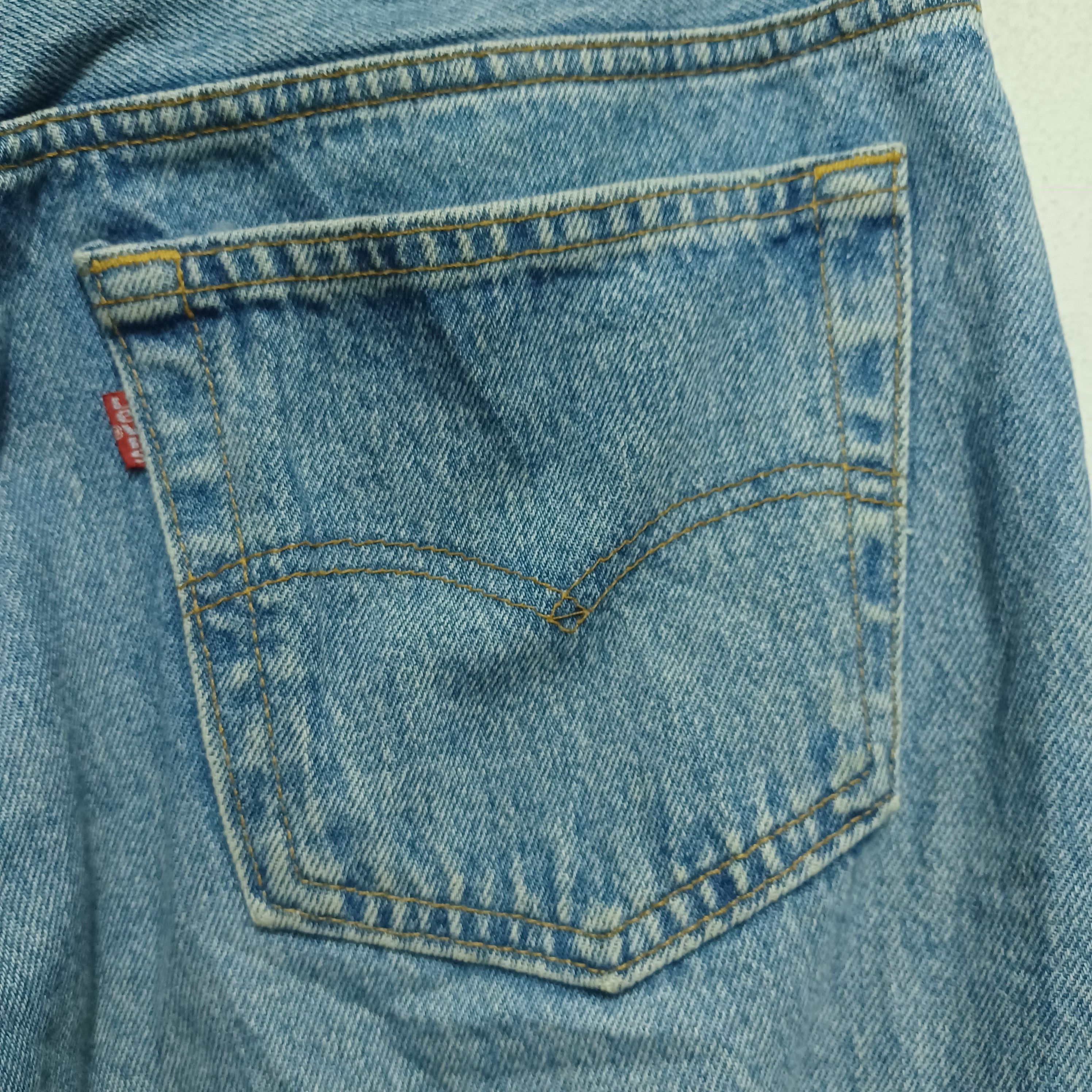 Levi's × Levi's Vintage Clothing VINTAGE 90' LEVIS 501 USA DISTRESSED JEANS Size US 33 - 5 Thumbnail