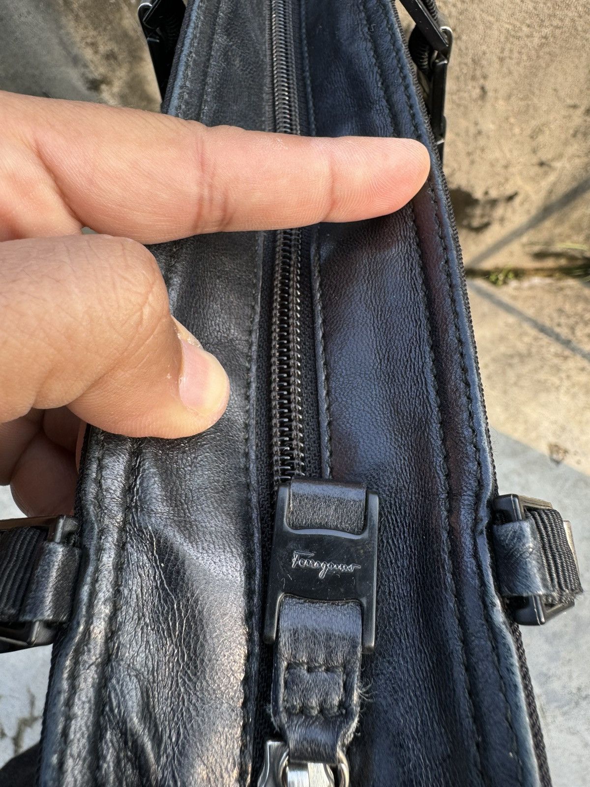 Designer × Salvatore Ferragamo × Vintage Salvatore Ferragamo Black Canvas Leather ChainShoulder Bag Size ONE SIZE - 4 Thumbnail