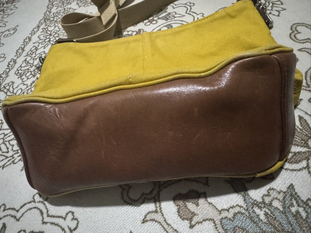 Canvas × Japanese Brand × Snow Peak OG Snow Peak Everyday Hard Cancas + Leather Sling Bag Size ONE SIZE - 2 Thumbnail