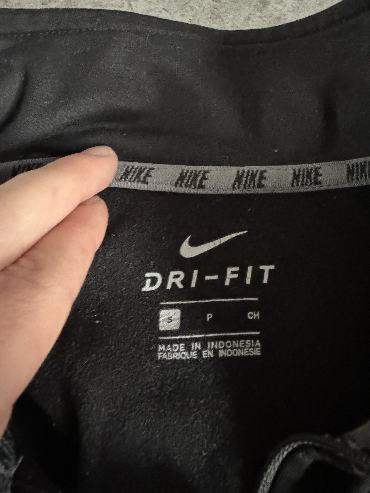 Nike × Vintage Nike Running swoosh logo black zip 2020 y2k outdoor Size US S / EU 44-46 / 1 - 8 Thumbnail