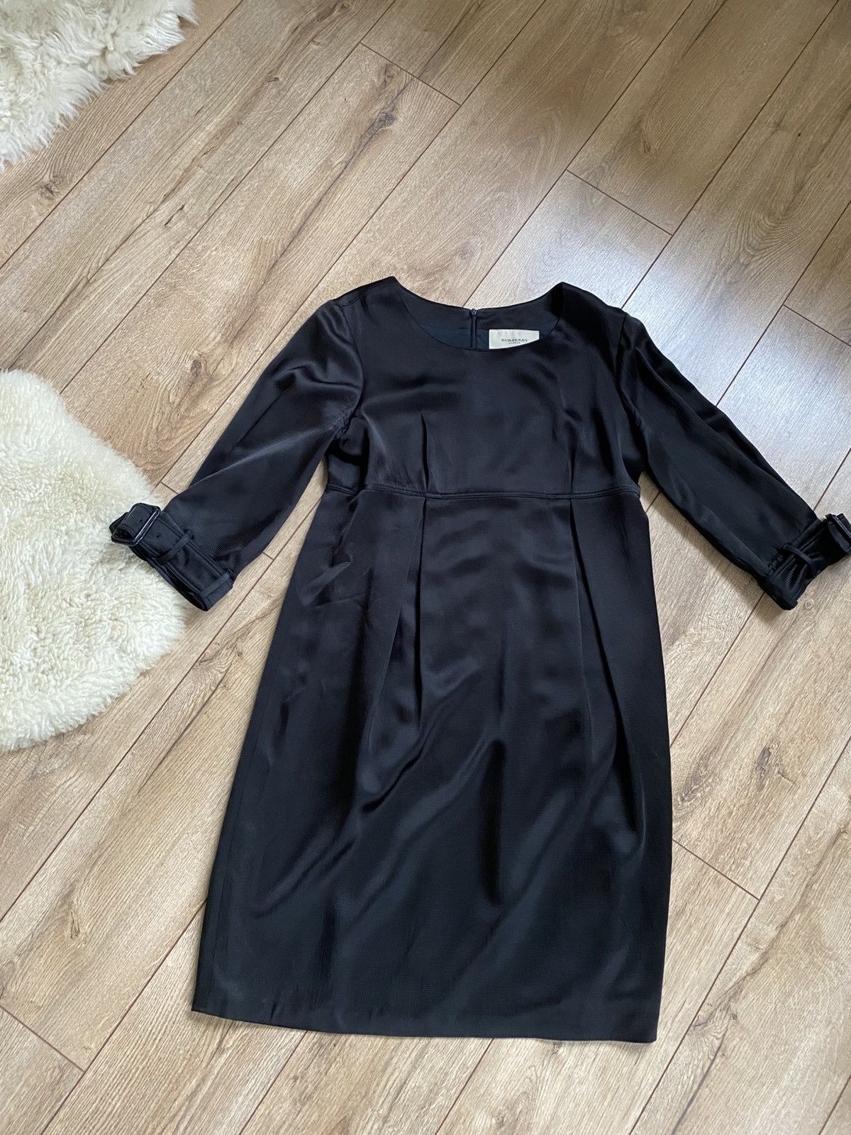 Burberry Burberry midi dress black elegant London USA 12 classy Size L / US 10 / IT 46 - 14 Thumbnail