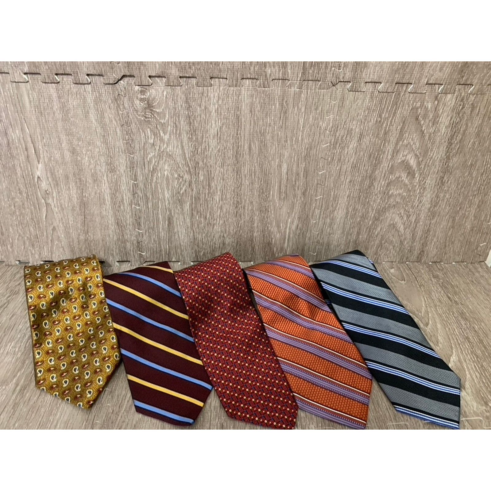 Jos. A. Bank Set of 5 Jos A Bank Vintage Silk Necktie Collection Striped Size ONE SIZE - 1 Thumbnail