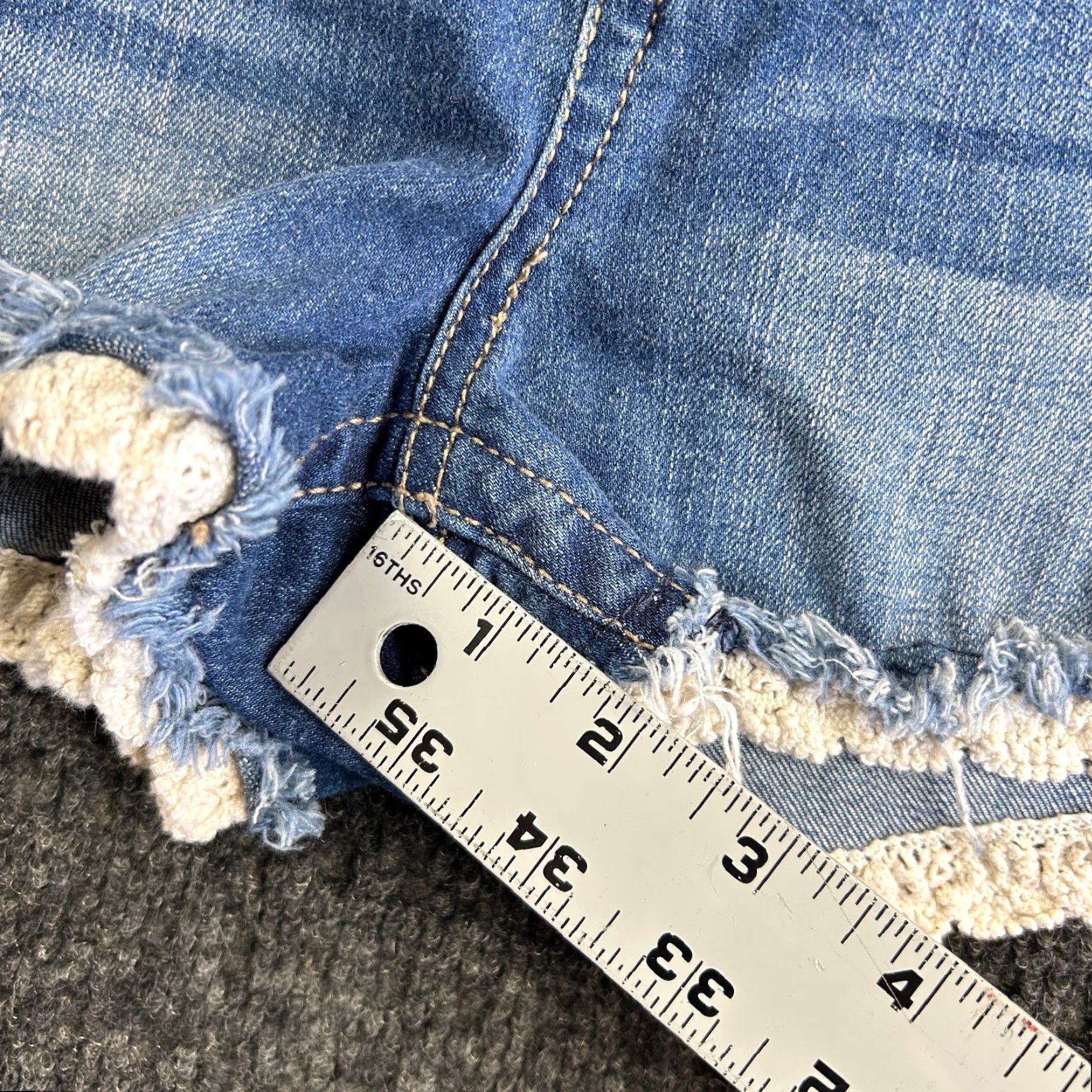 Vintage VINTAGE Mudd FLX Stretch Denim Jean Shorts Booty 9 Doily Lace Distressed y2k Size 30" / US 8 / IT 44 - 7 Thumbnail
