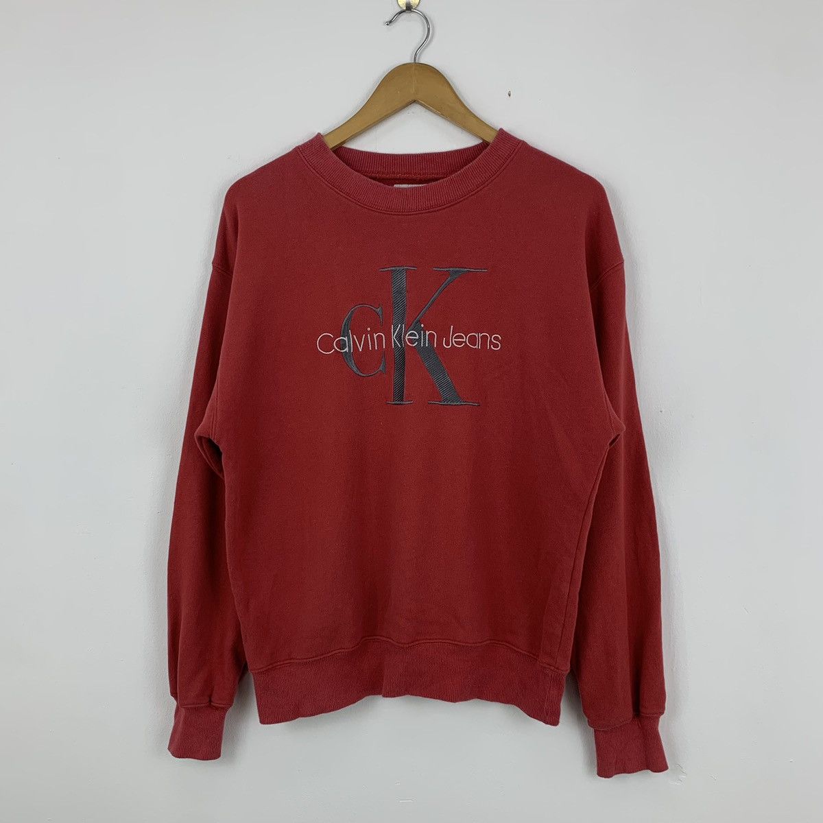 Calvin Klein × Vintage Vintage 90’s Calvin Klein Big Logo Sweatshirts Size US L / EU 52-54 / 3 - 1 Thumbnail