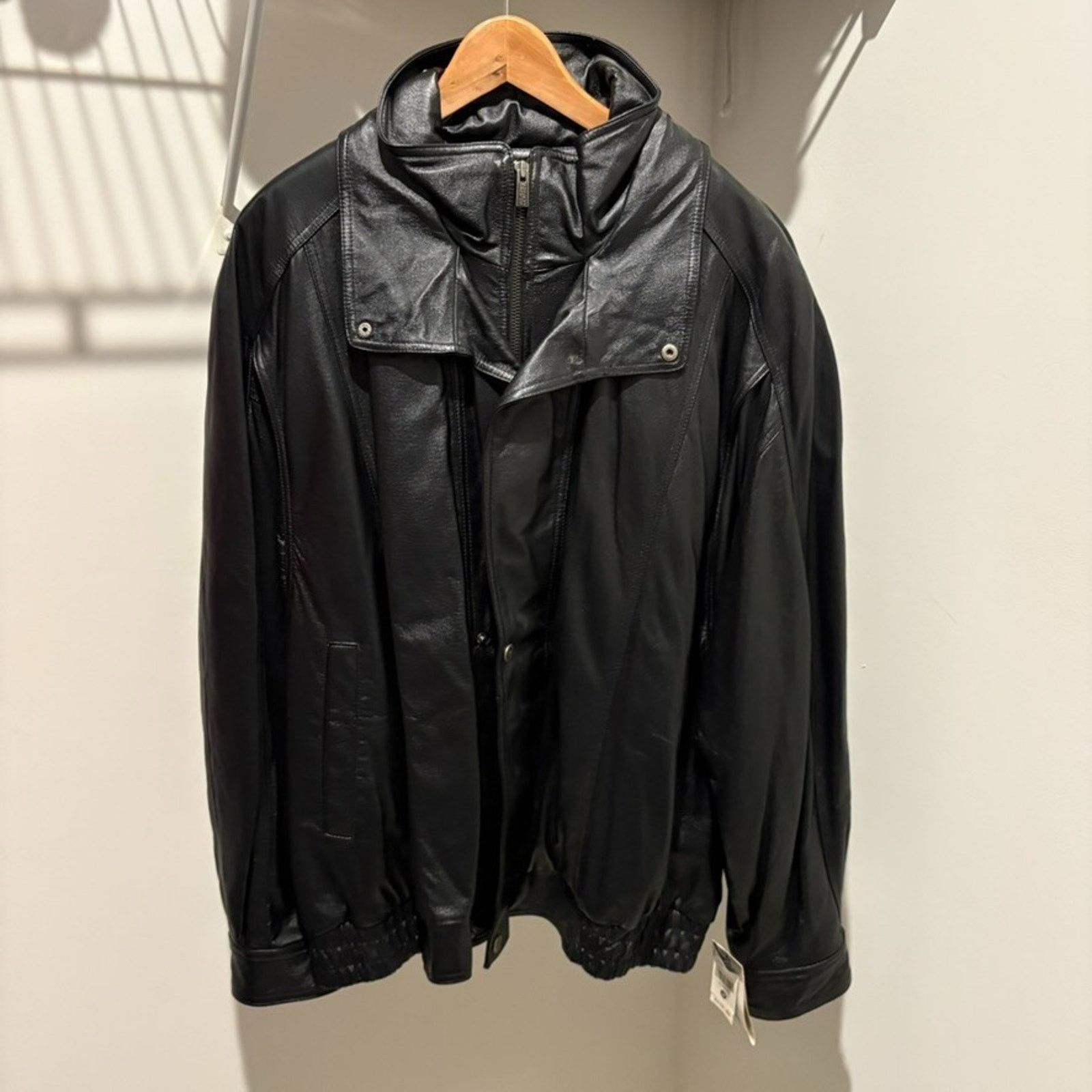 Wilsons Leather Wilsons Leather Jacket Men's Size 3XL Black NEW WITH TAGS Size US XXL / EU 58 / 5 - 2 Thumbnail