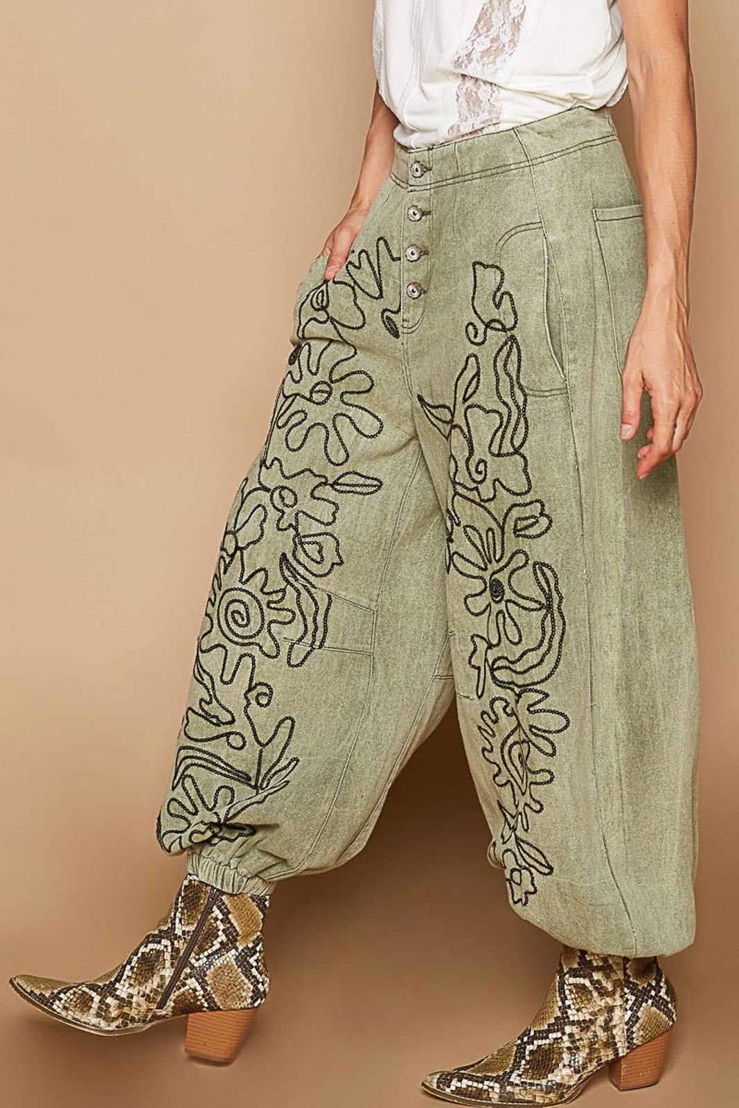 Other Floral Embroidered Pattern Solid Twill Jogger Pants by POL Size 32" / US 10 / IT 46 - 4 Thumbnail