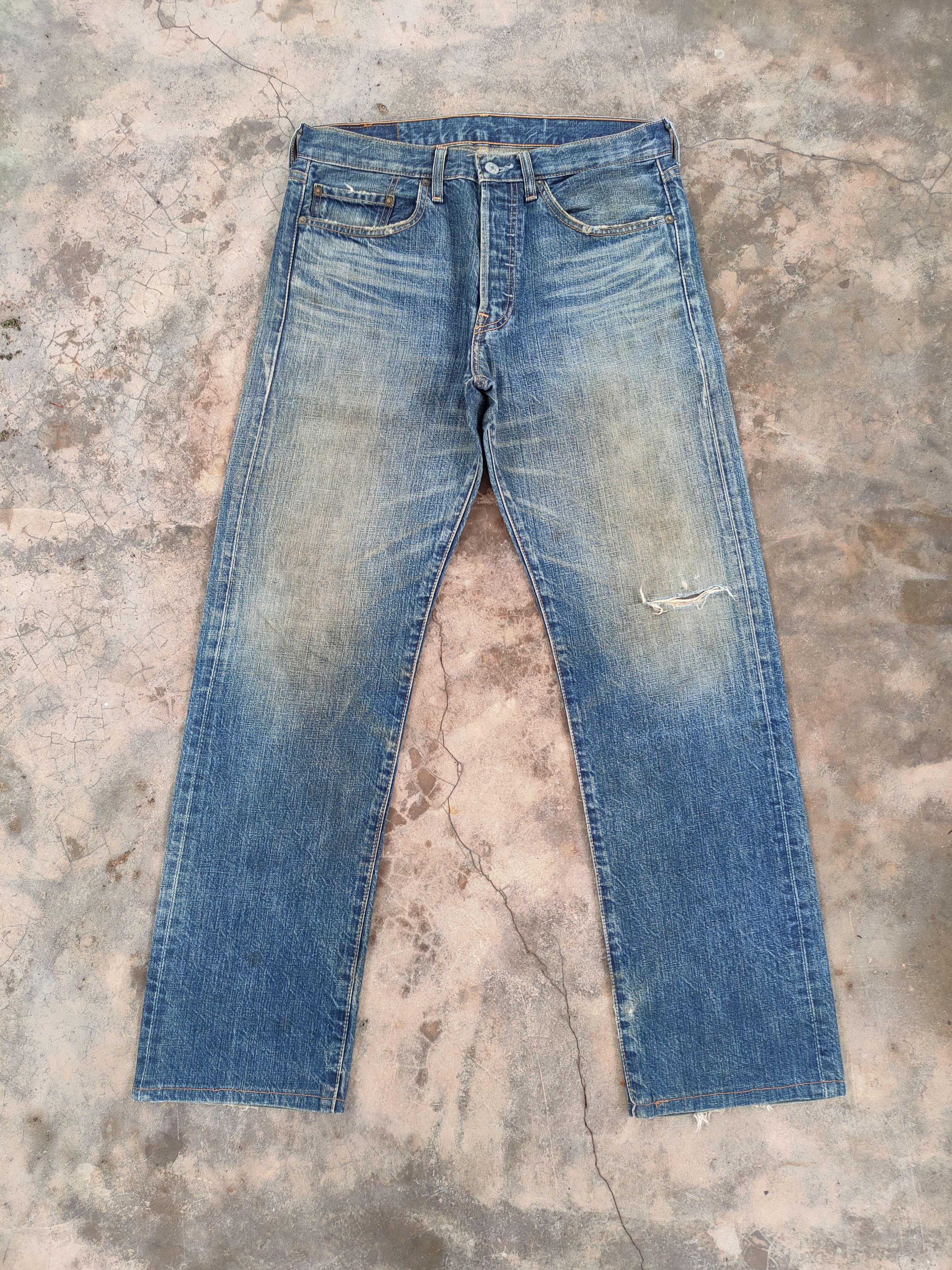 Levi's Vintage Clothing Vintage Levi's 501 RUSTY ripped denim jeans pants Size US 32 / EU 48 - 1 Thumbnail