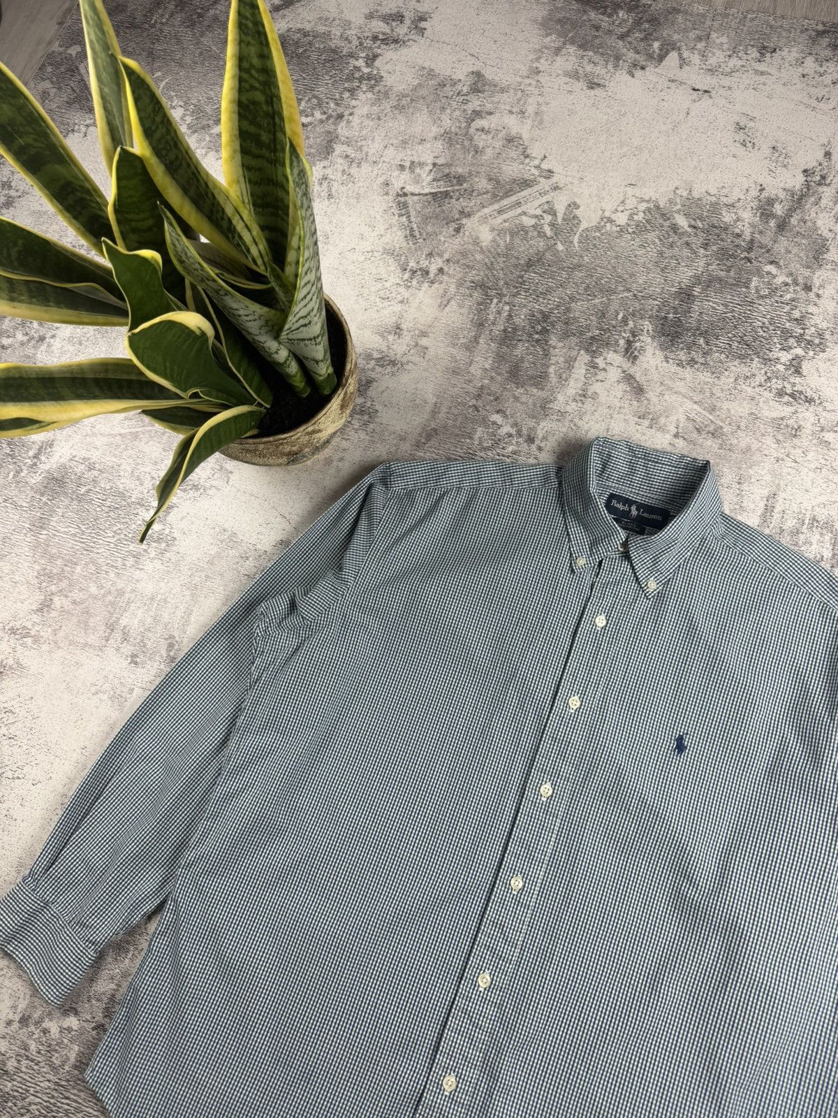 Polo Ralph Lauren Polo Ralph Lauren Blake Medium Size Button Checked Collar LongSleeve Shirt Size US M / EU 48-50 / 2 - 5 Thumbnail