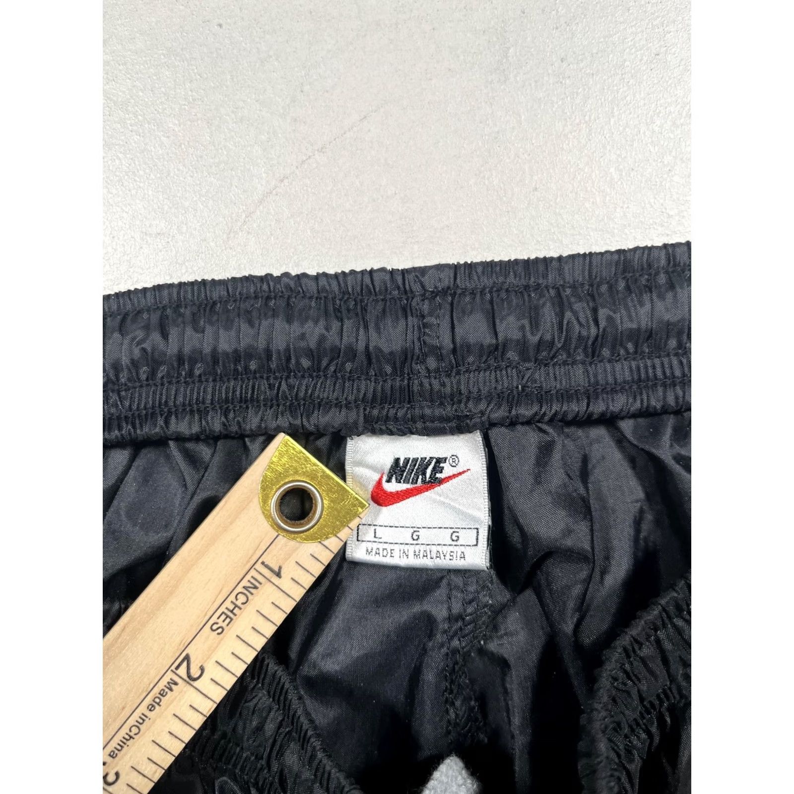 Nike VINTAGE Nike Track Pants Mens Large Black Elastic Waist Ankle Zip Athletic Size US 33 - 3 Thumbnail
