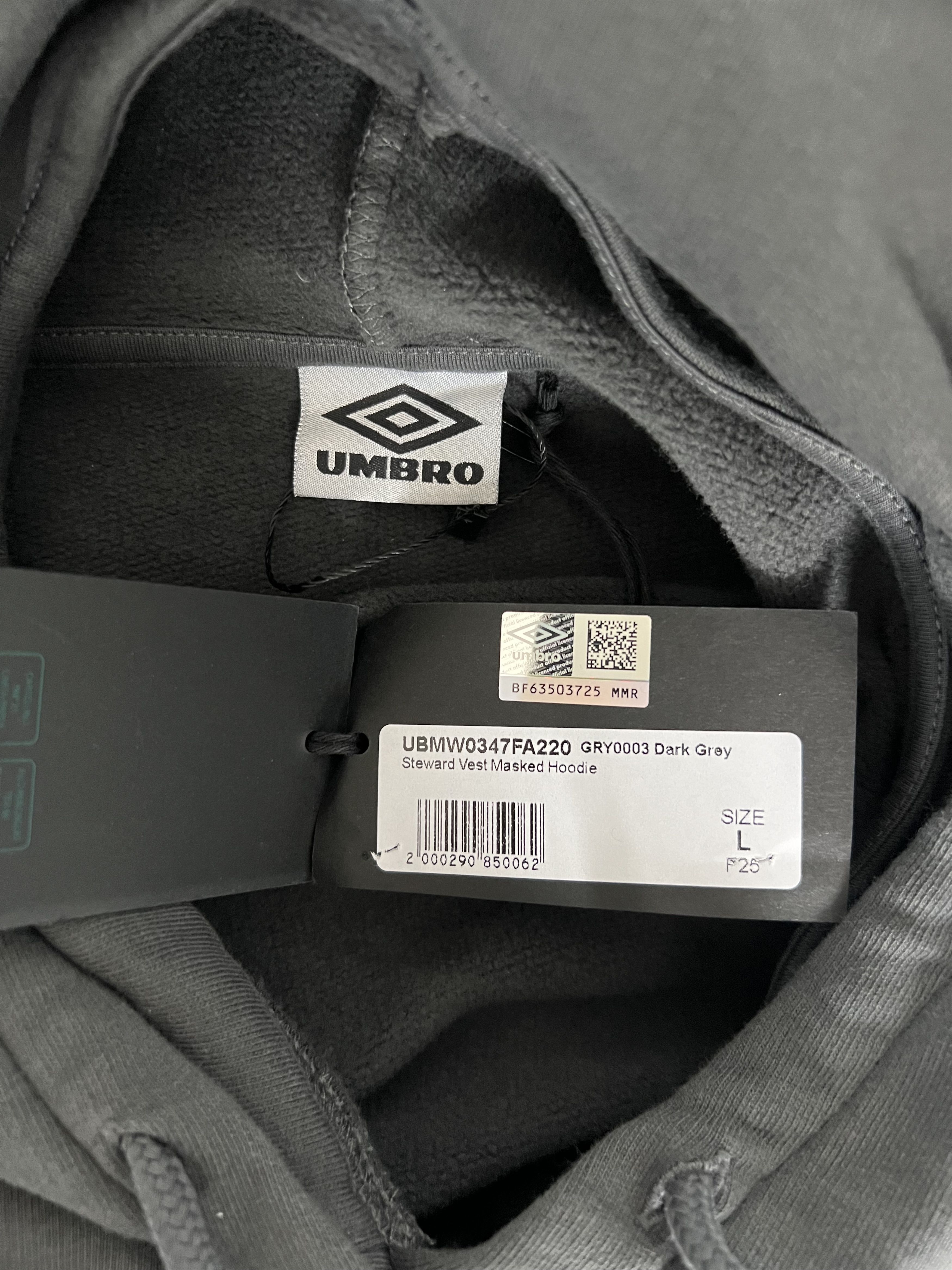 Slam Jam × Umbro Umbro Penalty Culture Steward Vest Masked Hoodie in Black Size US L / EU 52-54 / 3 - 7 Thumbnail