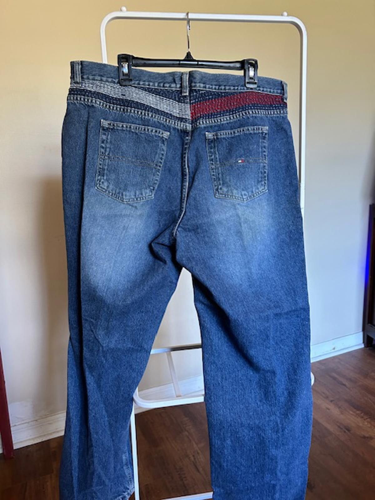 Tommy Hilfiger Tommy Hilfiger Vintage Embroidered High Waist Denim Jeans Size US 30 / EU 46 - 4 Thumbnail