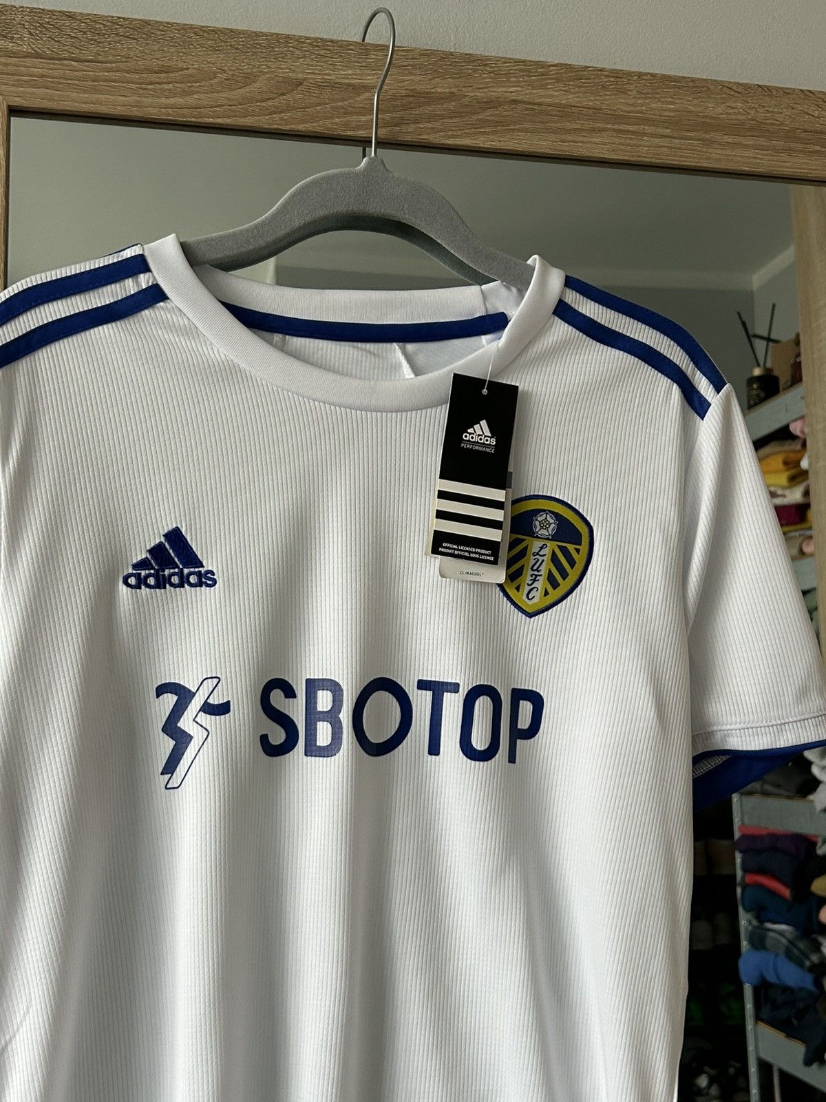 Adidas Leeds United 2020 home football shirt jersey camiseta Adidas Size US S / EU 44-46 / 1 - 2 Thumbnail