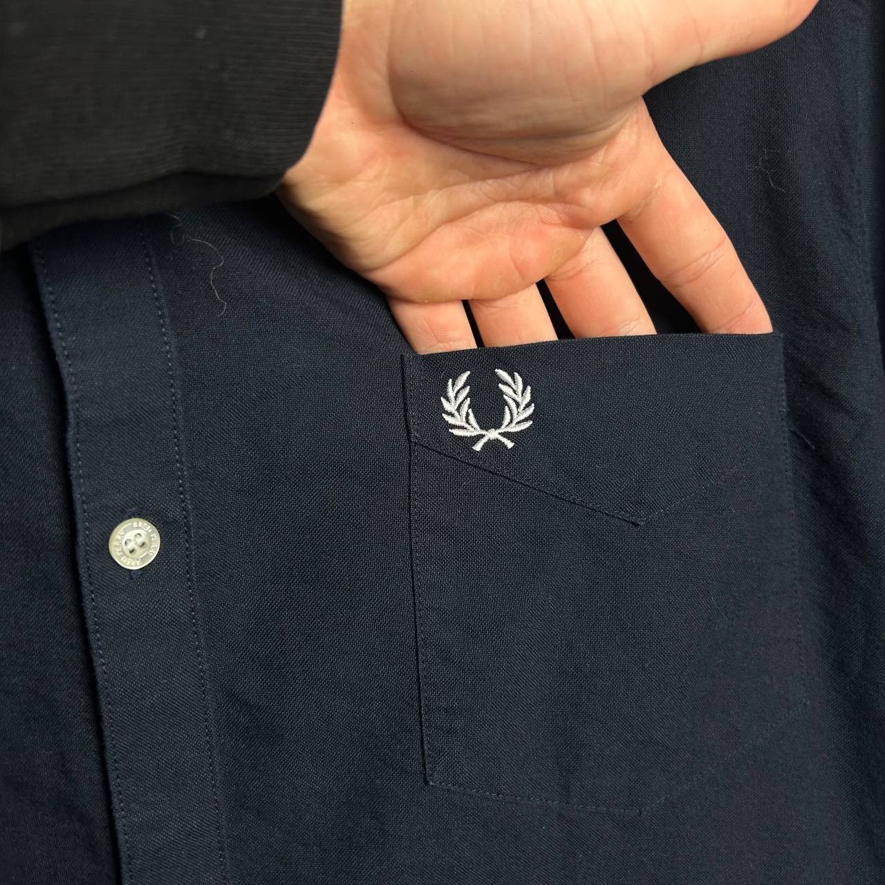 Fred Perry Mens Fred Perry Small logo basic streetwear button shirt Size US XXL / EU 58 / 5 - 3 Thumbnail
