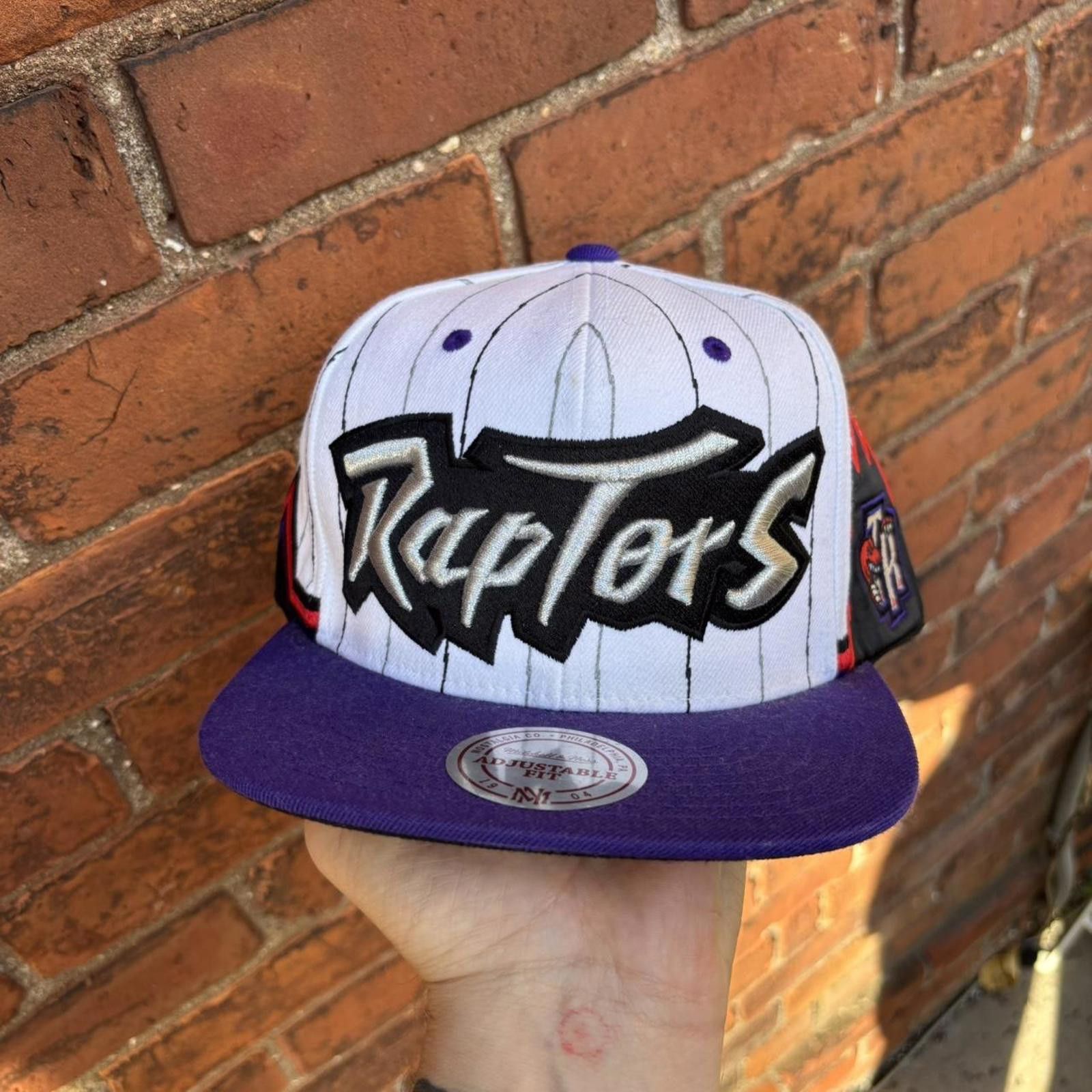Mitchell & Ness Toronto raptors Mitchell and ness SnapBack hat OS Size ONE SIZE - 1 Thumbnail