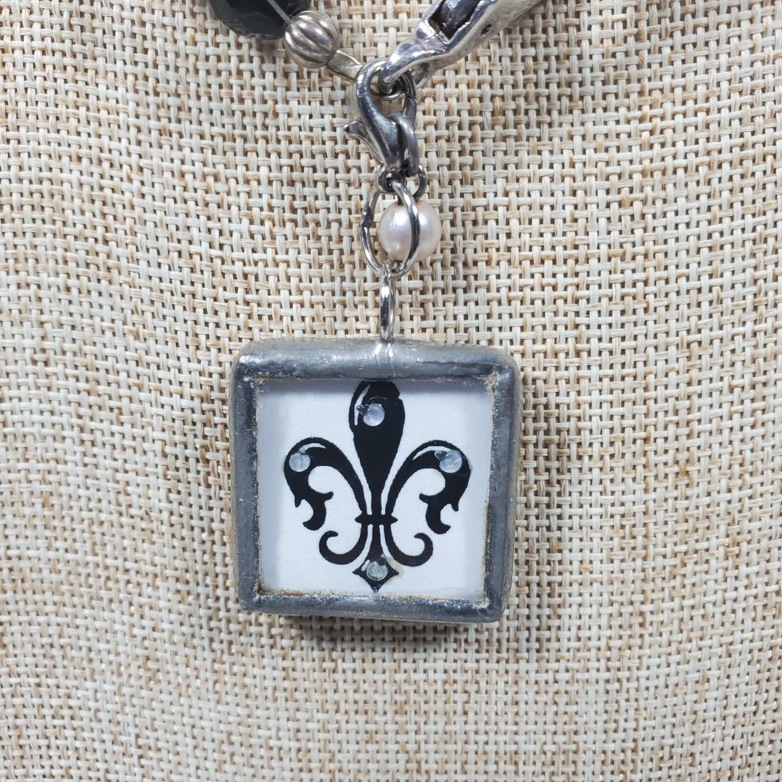 The Unbranded Brand Fleur de Lis Choker Necklace Clear Black Silver Tone 16 Inch Size ONE SIZE - 4 Thumbnail