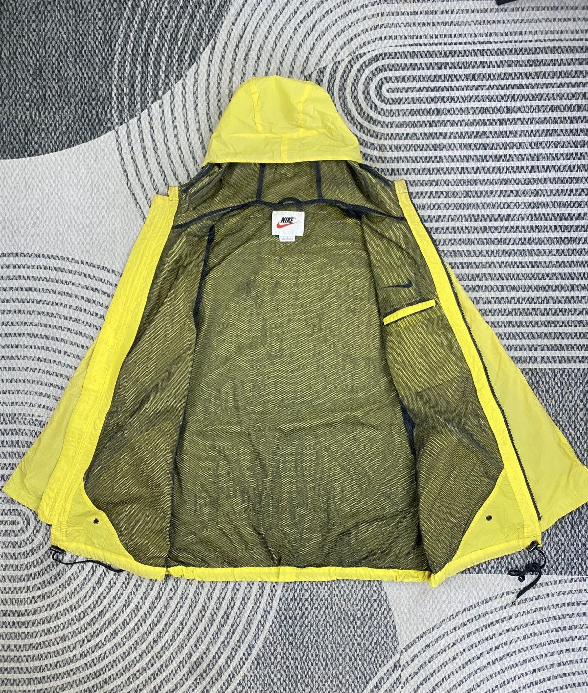Nike Vintage 90’S Nike Yellow Fleece Lined Hooded Windbreaker Size US L / EU 52-54 / 3 - 5 Thumbnail