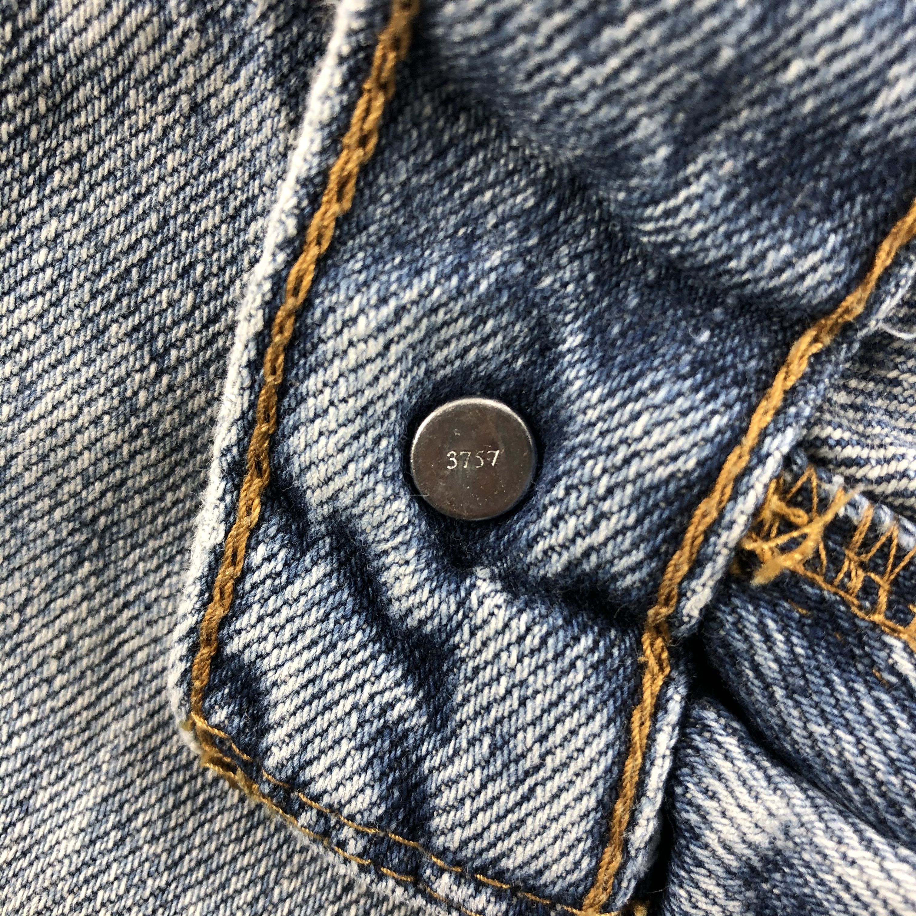 Levi's Vintage Light Wash Levis 505 Jeans-J2045 Size US 33 - 11 Thumbnail