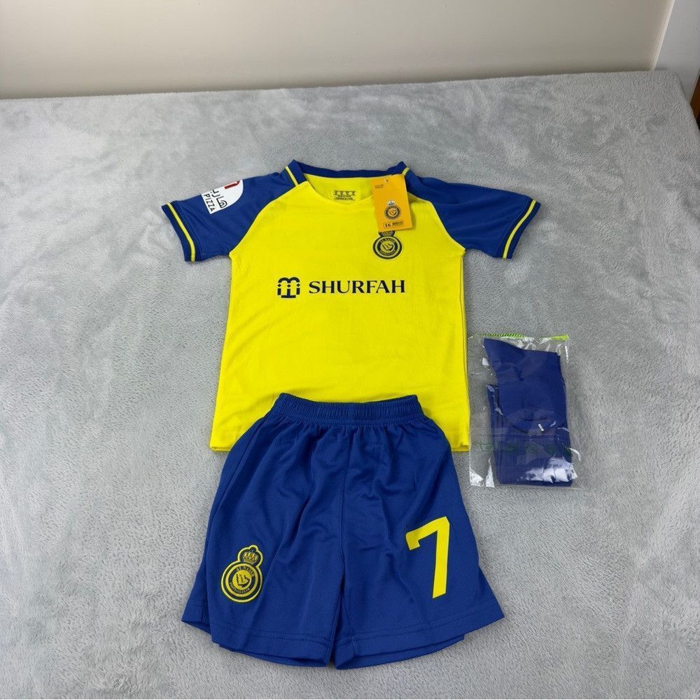 Other Cristiano Ronaldo NWT Kids Soccer Jersey, Shorts & Socks Sz Size US S / EU 44-46 / 1 - 1 Thumbnail