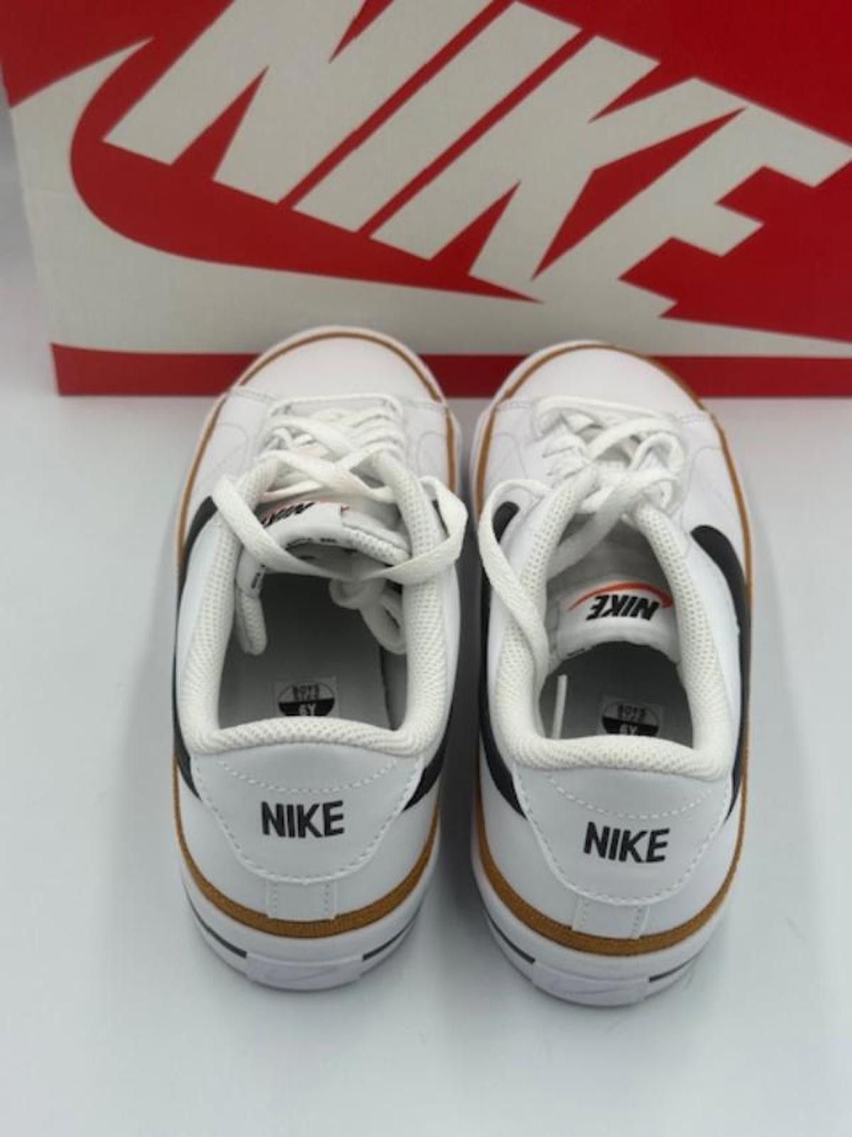 Nike Nike Court Legacy 2 Retro White Black Sneakers Size 6Y Size US 6 / EU 39 - 5 Thumbnail