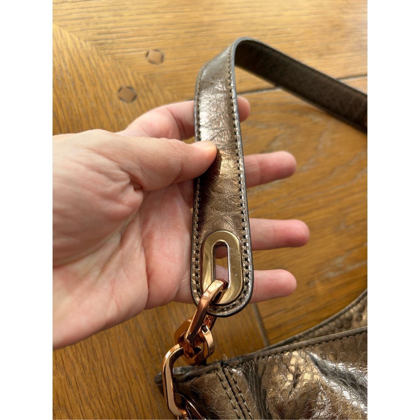 Michael Kors Michael Kors Women’s Limited Edition Rose Gold Slouchy Satch Size ONE SIZE - 8 Thumbnail