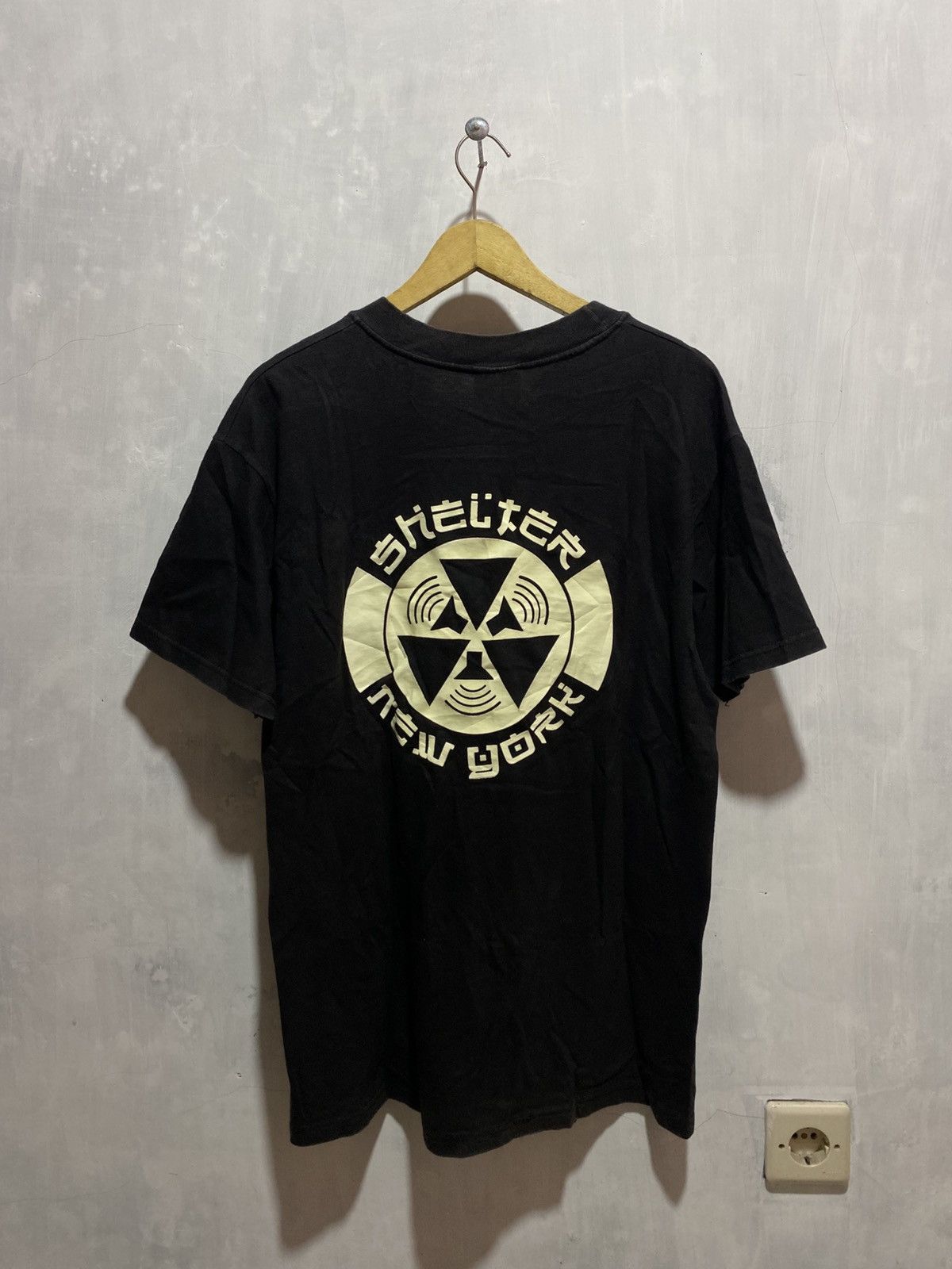 Band Tees Vtg shelter new york hardcore glow in the dark tshirt Size US M / EU 48-50 / 2 - 1 Thumbnail