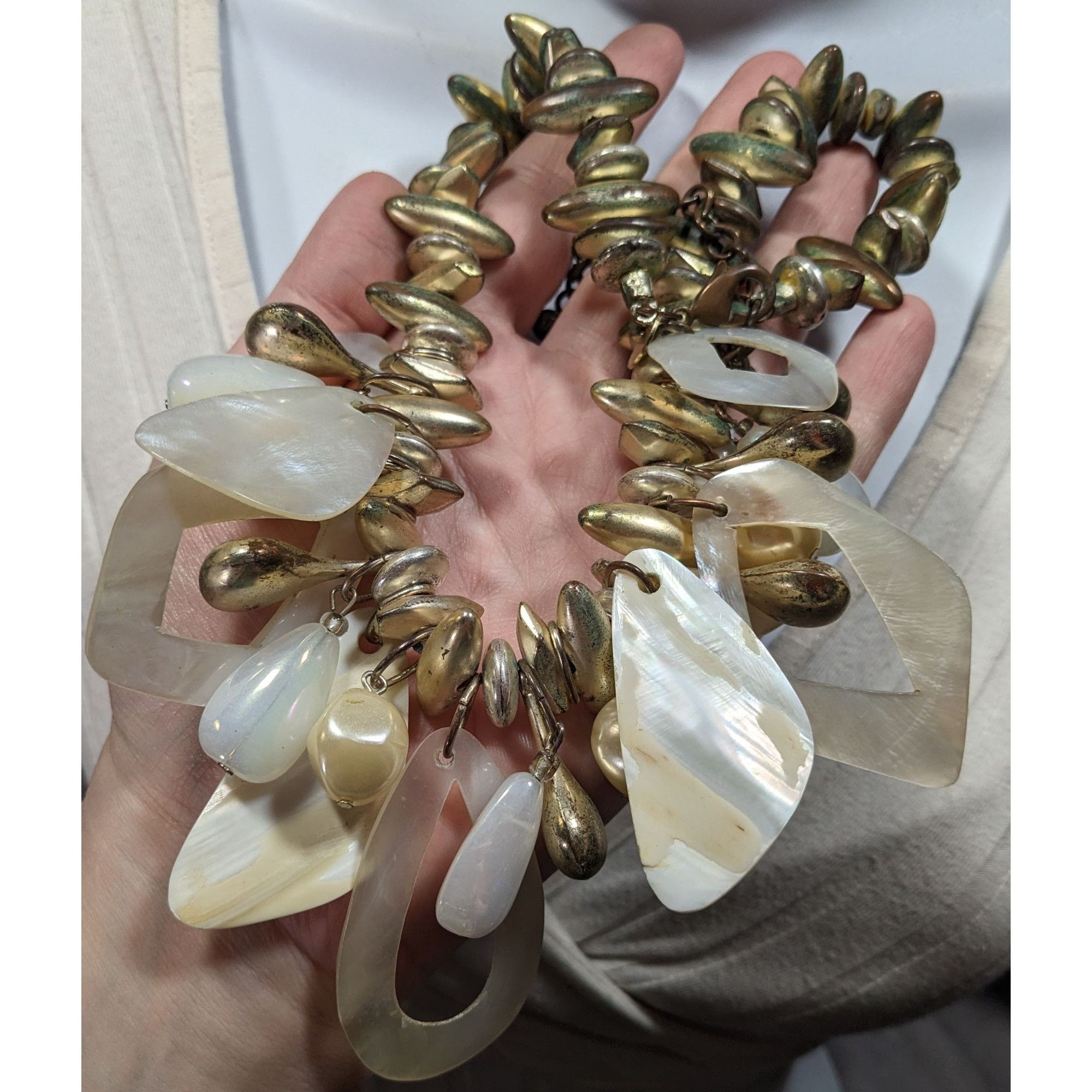 Chicos Chico's Vintage Mermaidcore Glam Shell And Gold Tone Chunky Size ONE SIZE - 4 Thumbnail