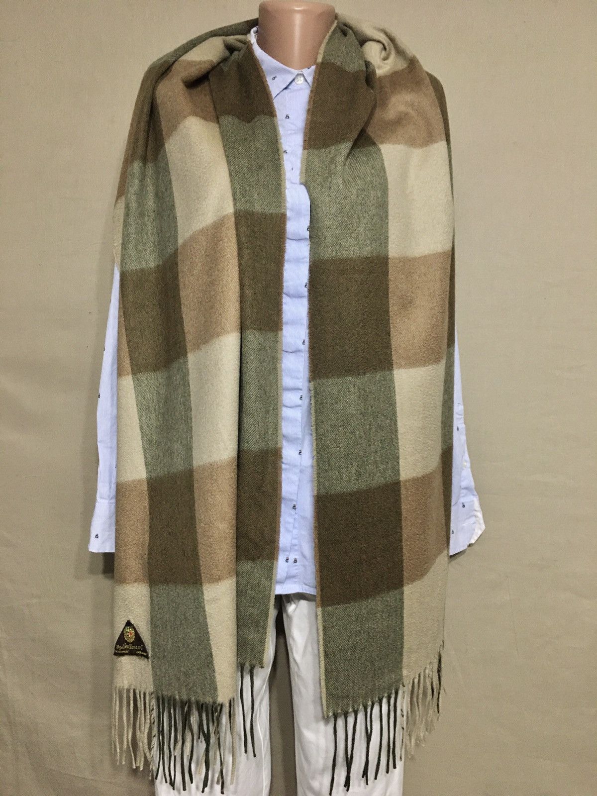 Loro Piana Loro Piana Cashmere Checked Large Scarf Shawl Size ONE SIZE - 9 Thumbnail