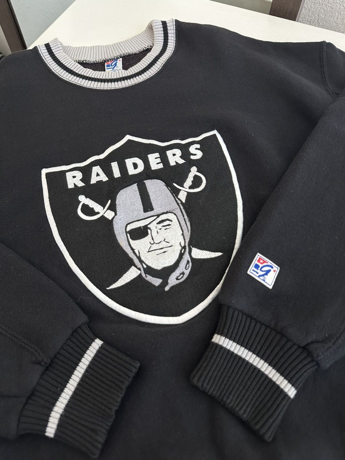 NFL × The Game × Vintage Vintage 90s The Game LA Raiders Big Logo Crewneck Sweatshirt Size US M / EU 48-50 / 2 - 7 Thumbnail