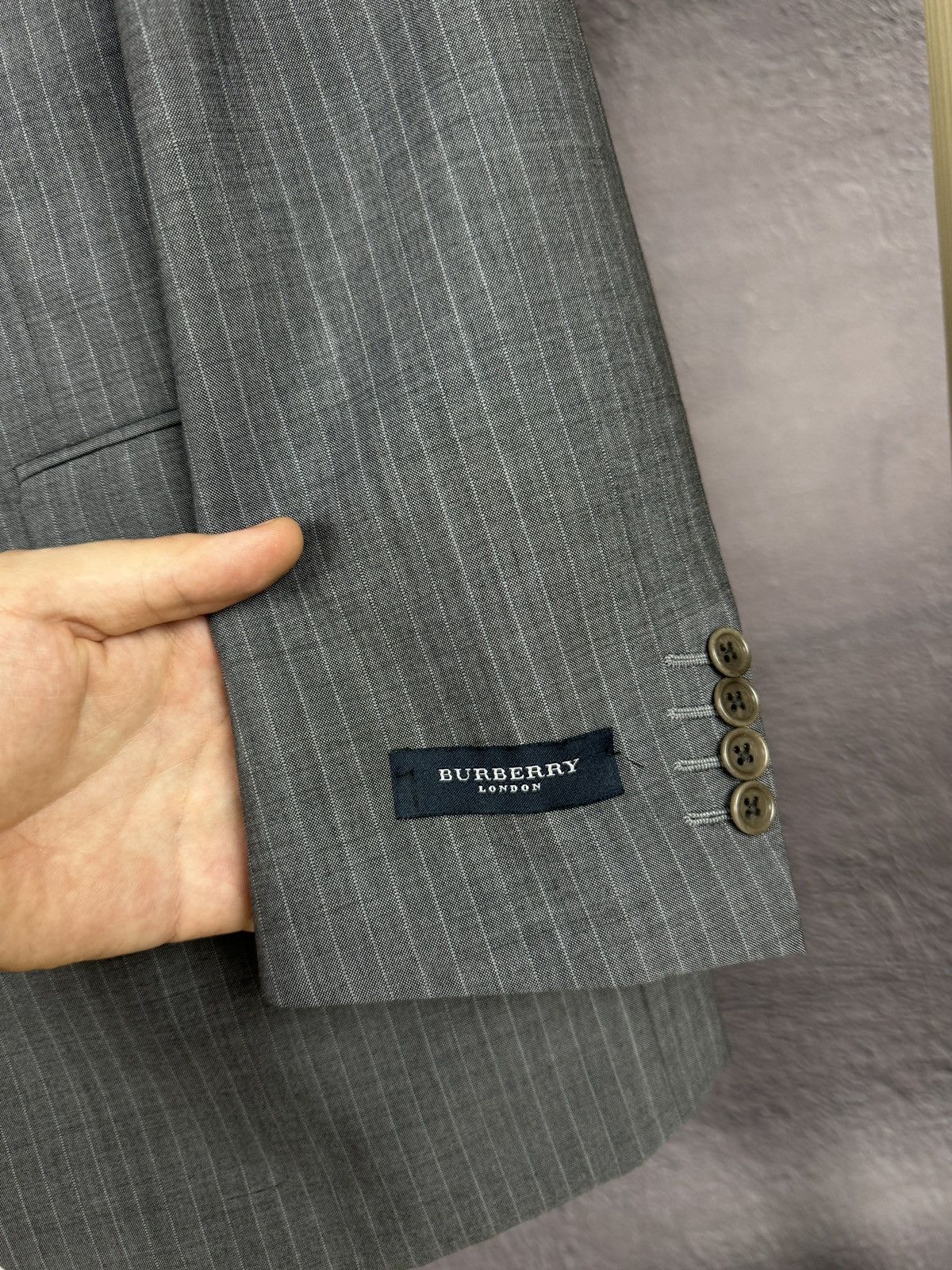 Burberry Burberry London wool silk striped grey 2 pcs suit 3 button Size 46R - 8 Thumbnail