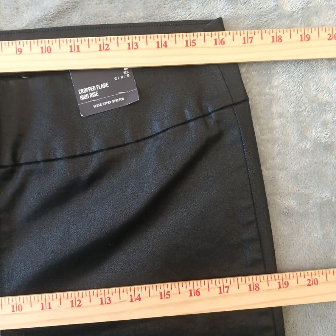 Express Express Cropped Pants Womens Large Black Pull On High Rise Flared 32x26 Pants Womens Express Size 36" / US 14 / IT 50 - 2 Thumbnail