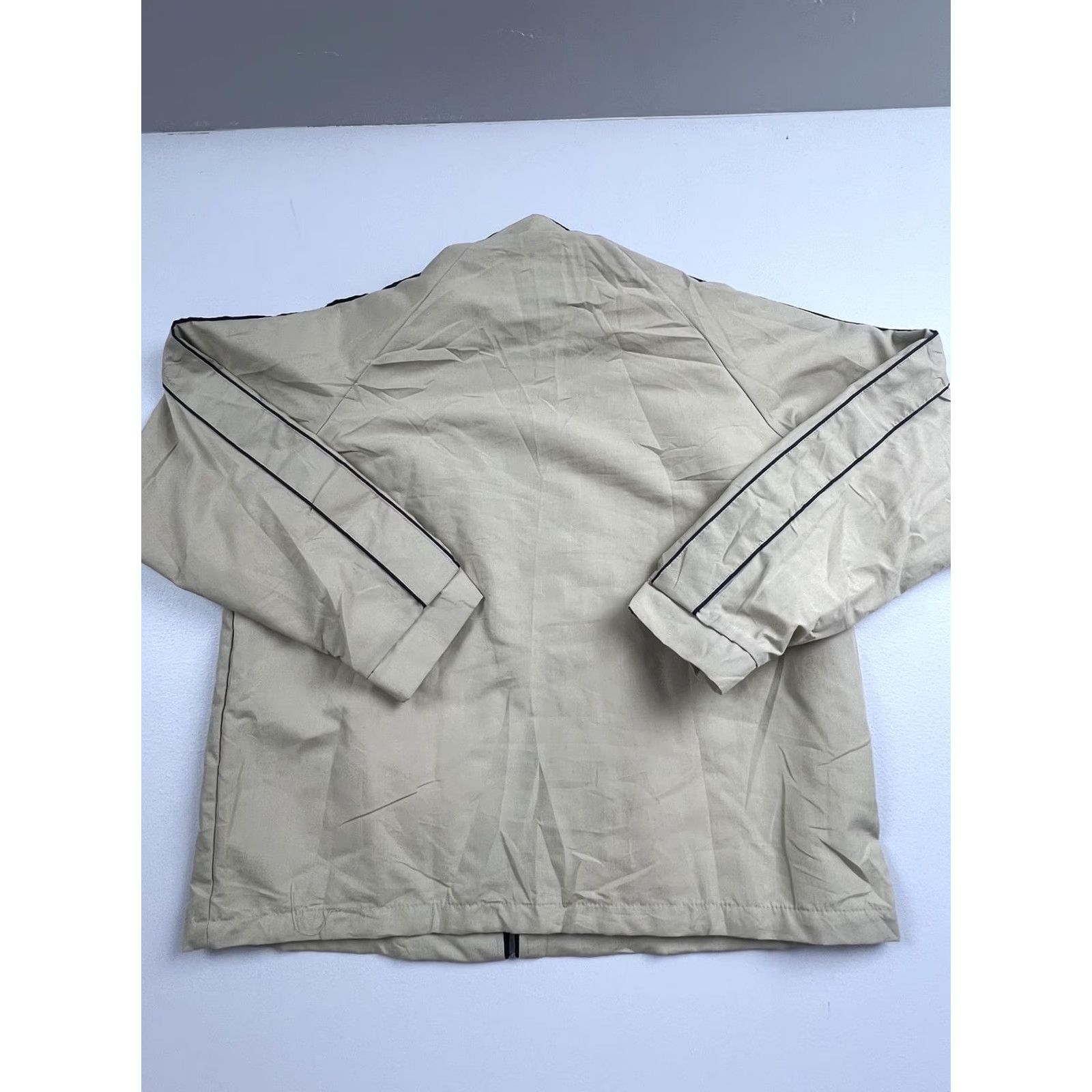 Vintage VINTAGE Upstream Premium Division Jacket Mens Beige Windbreaker Lined Short Sleeve Zip Pockets Fall XL Regular Size US XL / EU 56 / 4 - 2 Thumbnail