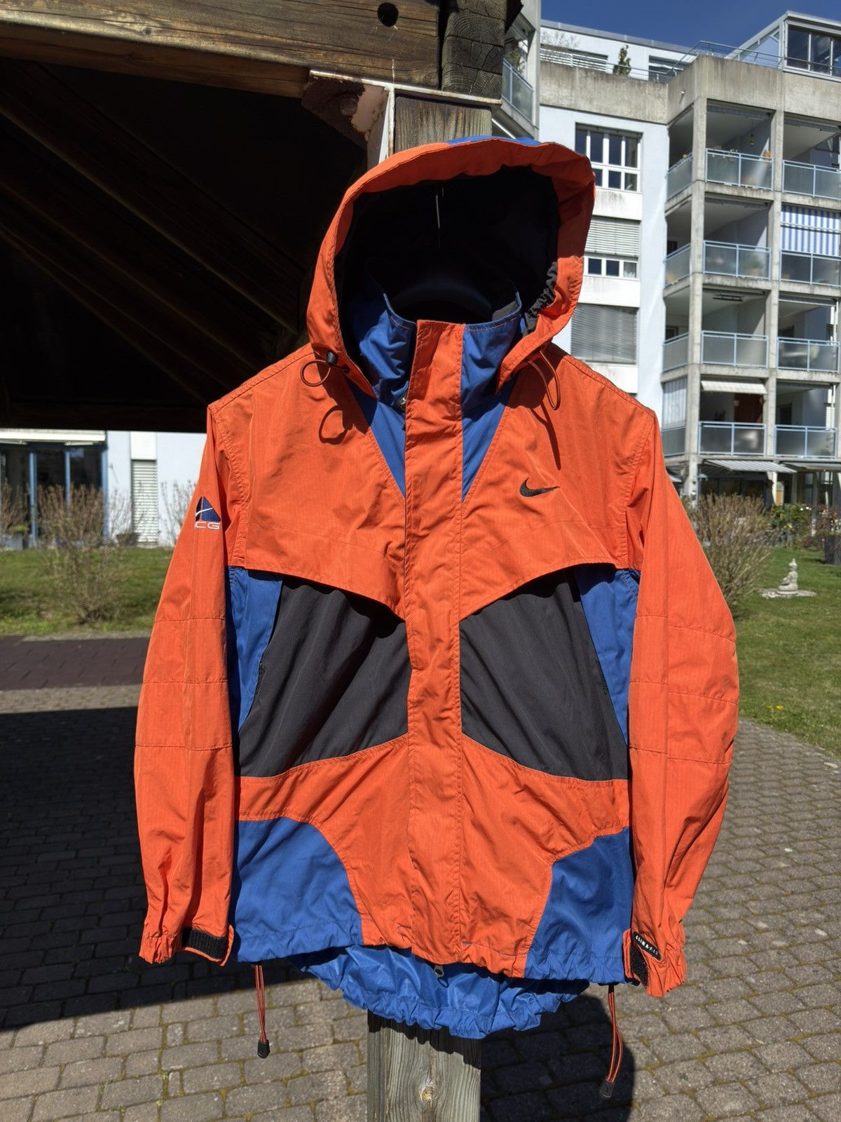 Nike ACG Vintage 1997 Nike ACG Ventilated Packable Shell Jacket Size US S / EU 44-46 / 1 - 19 Thumbnail