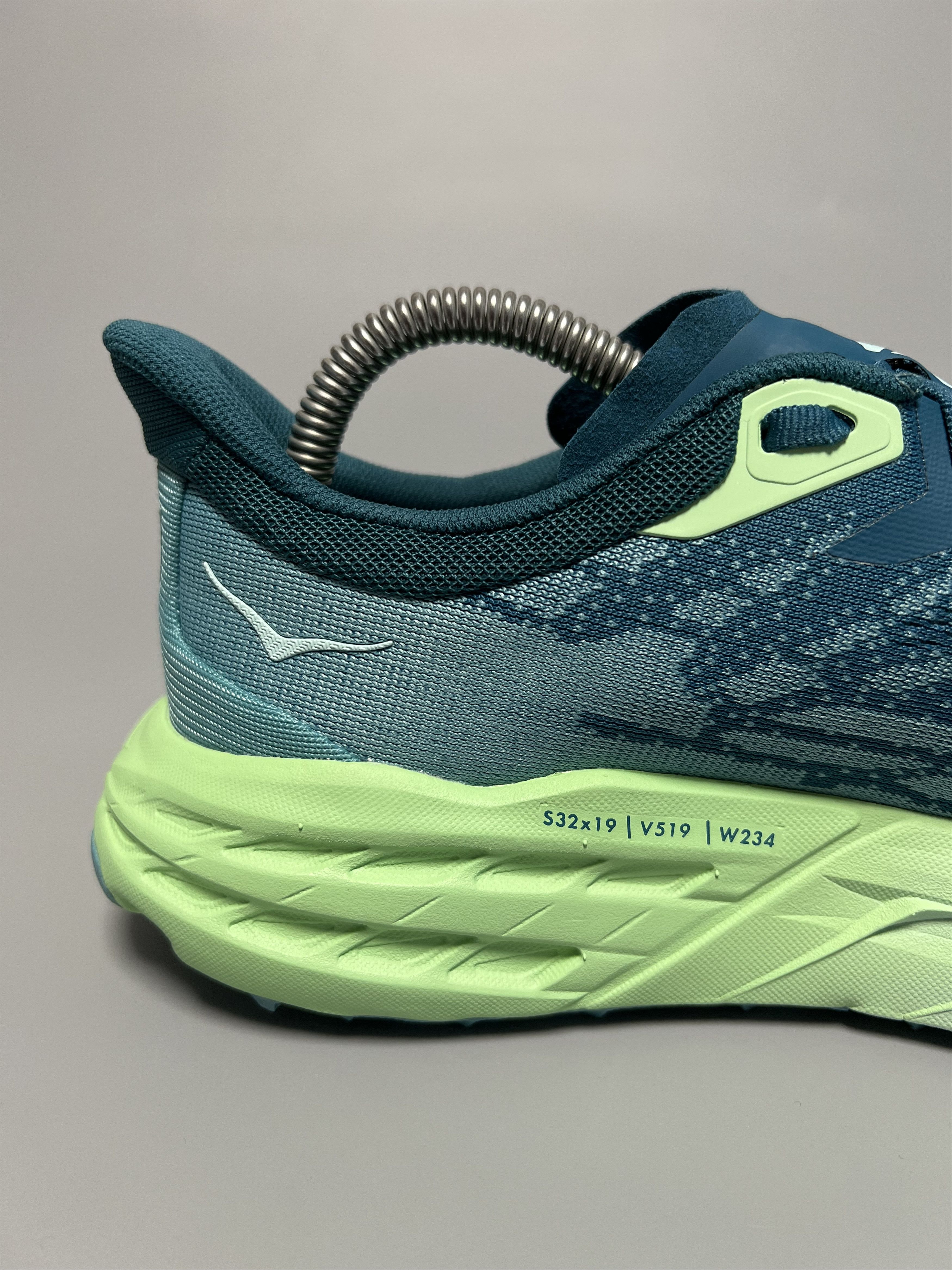 7B Hoka One One Speedgoat 5 Trail Running Shoes 1123158-DLOM