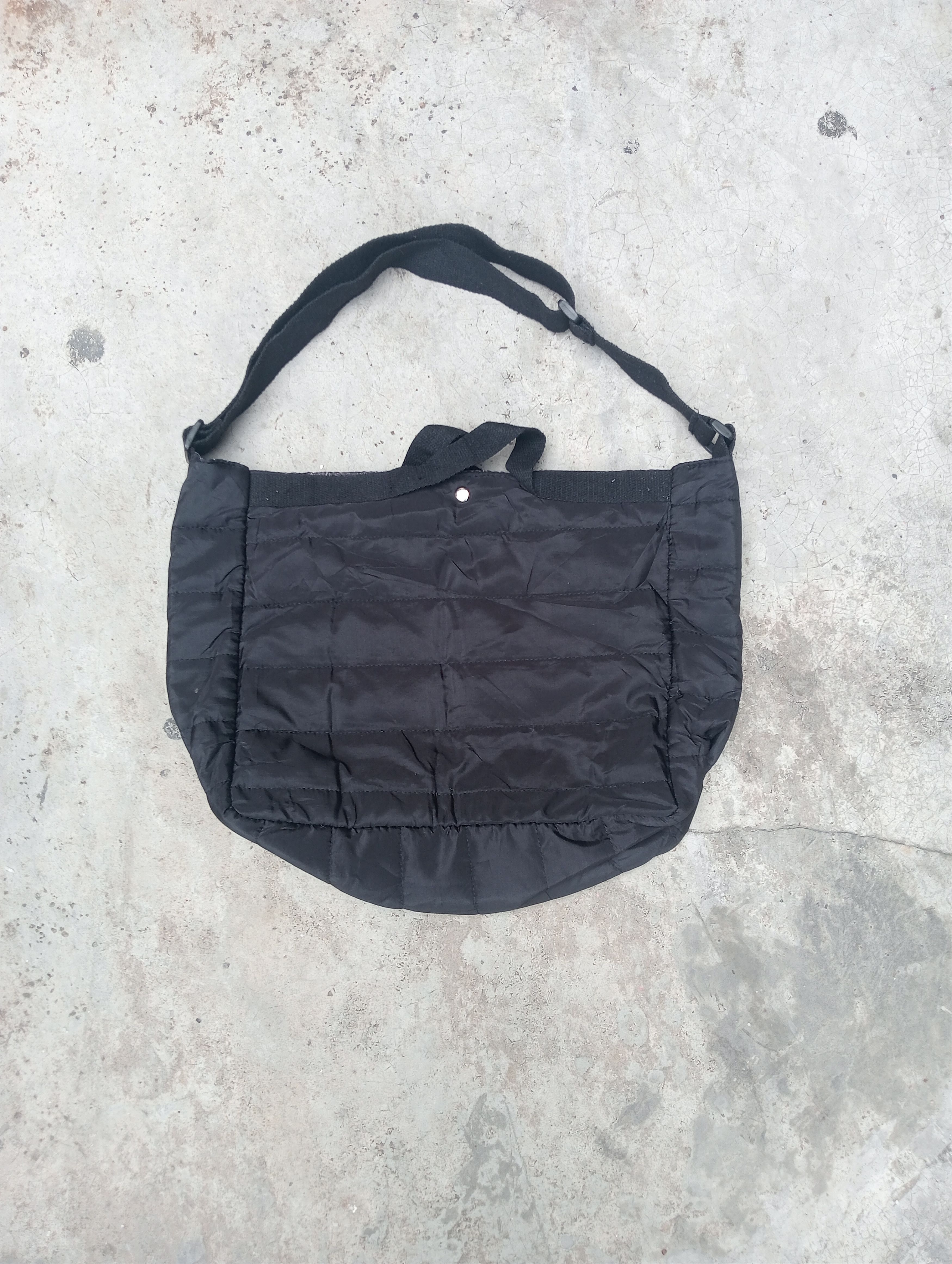 Issey Miyake Ne-net Issey Miyake Puffer Shoulder Bag Size ONE SIZE - 2 Thumbnail