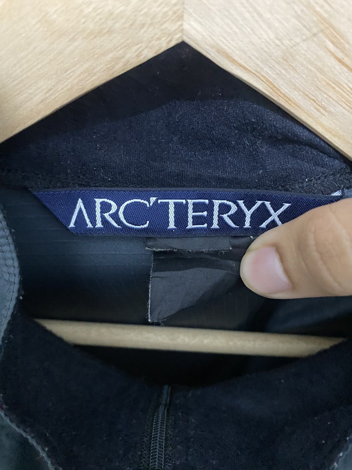 Arc'teryx Arc’teryx 2001 Tau Jacket Size US L / EU 52-54 / 3 - 8 Thumbnail