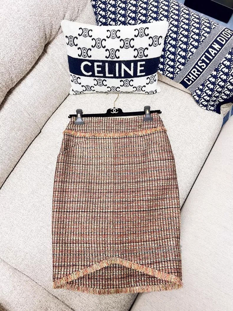 Chanel Chanel Mixed-color braided skirt with tassel edge and gold Size 24" / US 00 / IT 34 - 1 Thumbnail