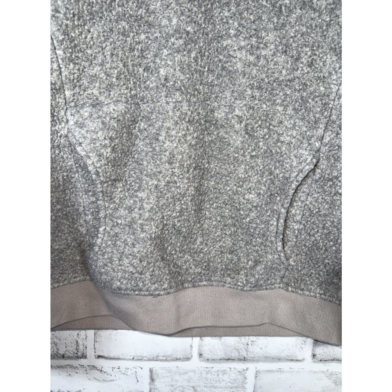 Madewell MADewell Gray Heavy Pile Fleece Pullover with Pouch Sweater Womens M Regular Size Gray, Fleece, Pullover, 90s-inspired? (no, avoid inaccurate) Size M / US 6-8 / IT 42-44 - 7 Thumbnail
