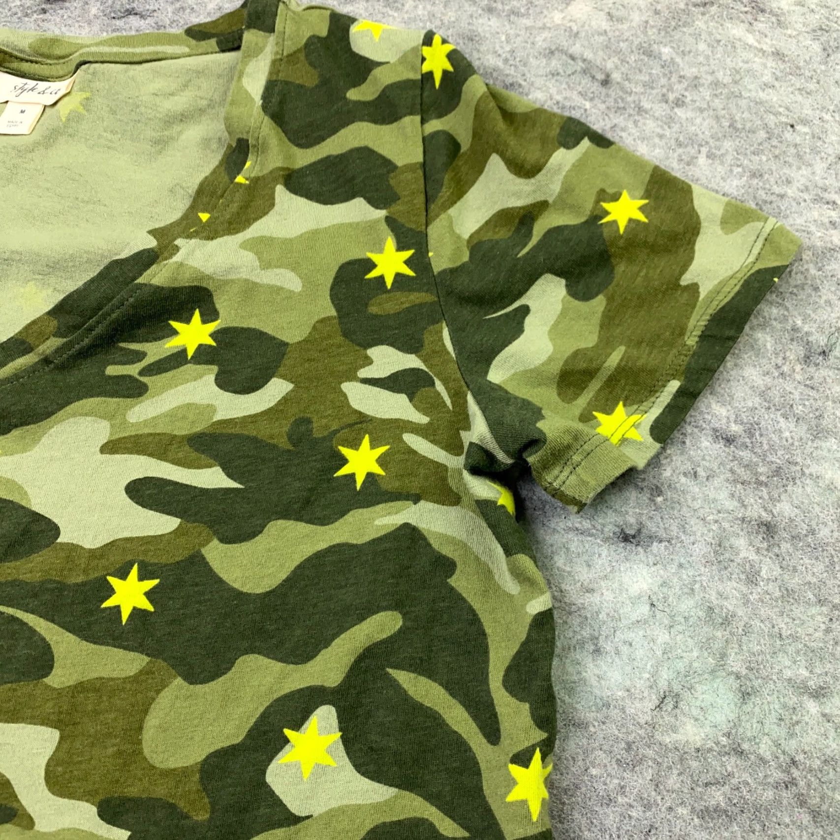 Style & Co STYLE & CO Shirt Womens Medium Green Camo V-Neck Cotton Short Sleeve T-Shirt Ladies Regular Fit Size M / US 6-8 / IT 42-44 - 4 Thumbnail
