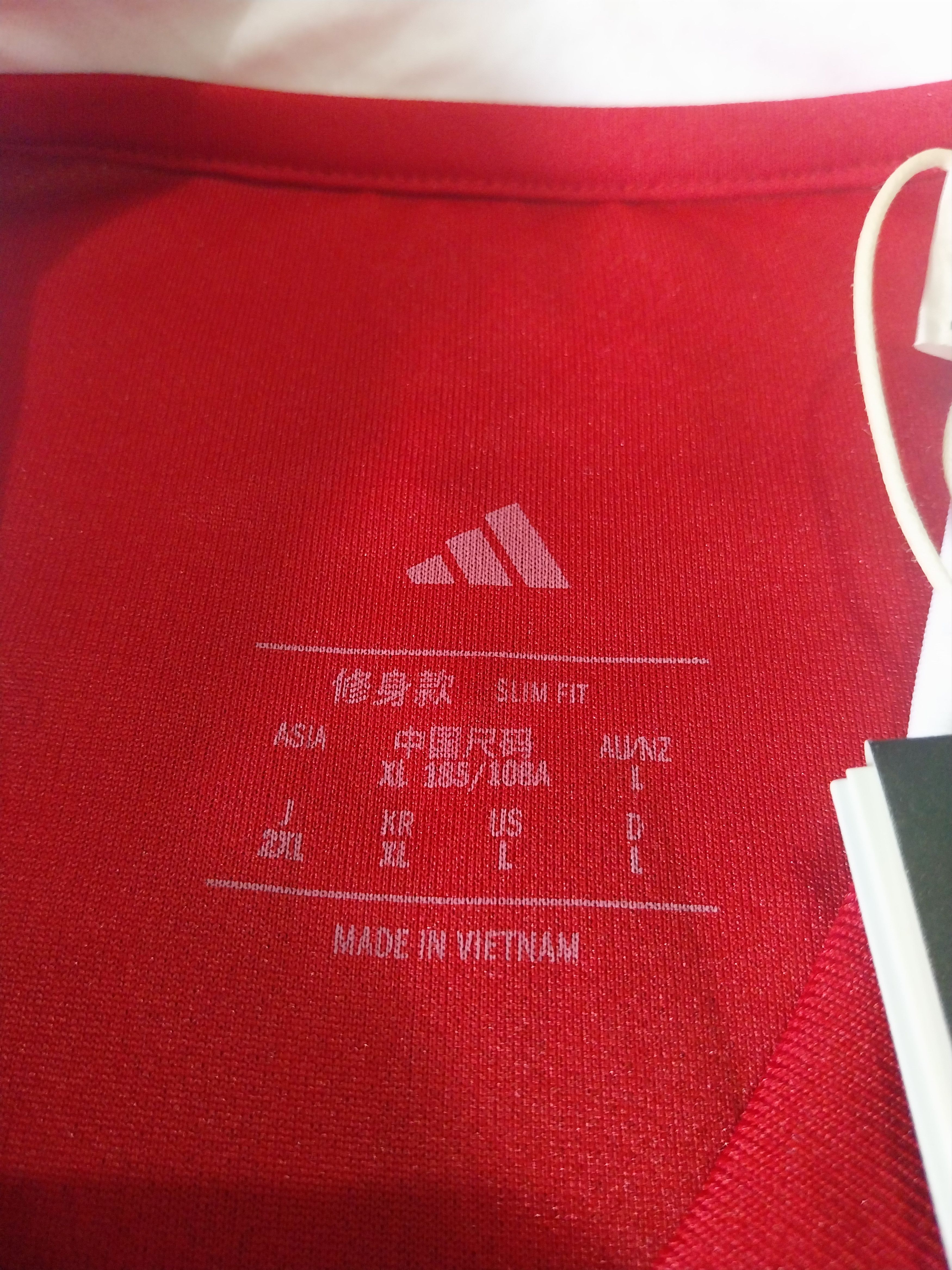 Adidas Liverpool home 2025/2026 mo salah jersey football Size US L / EU 52-54 / 3 - 4 Thumbnail