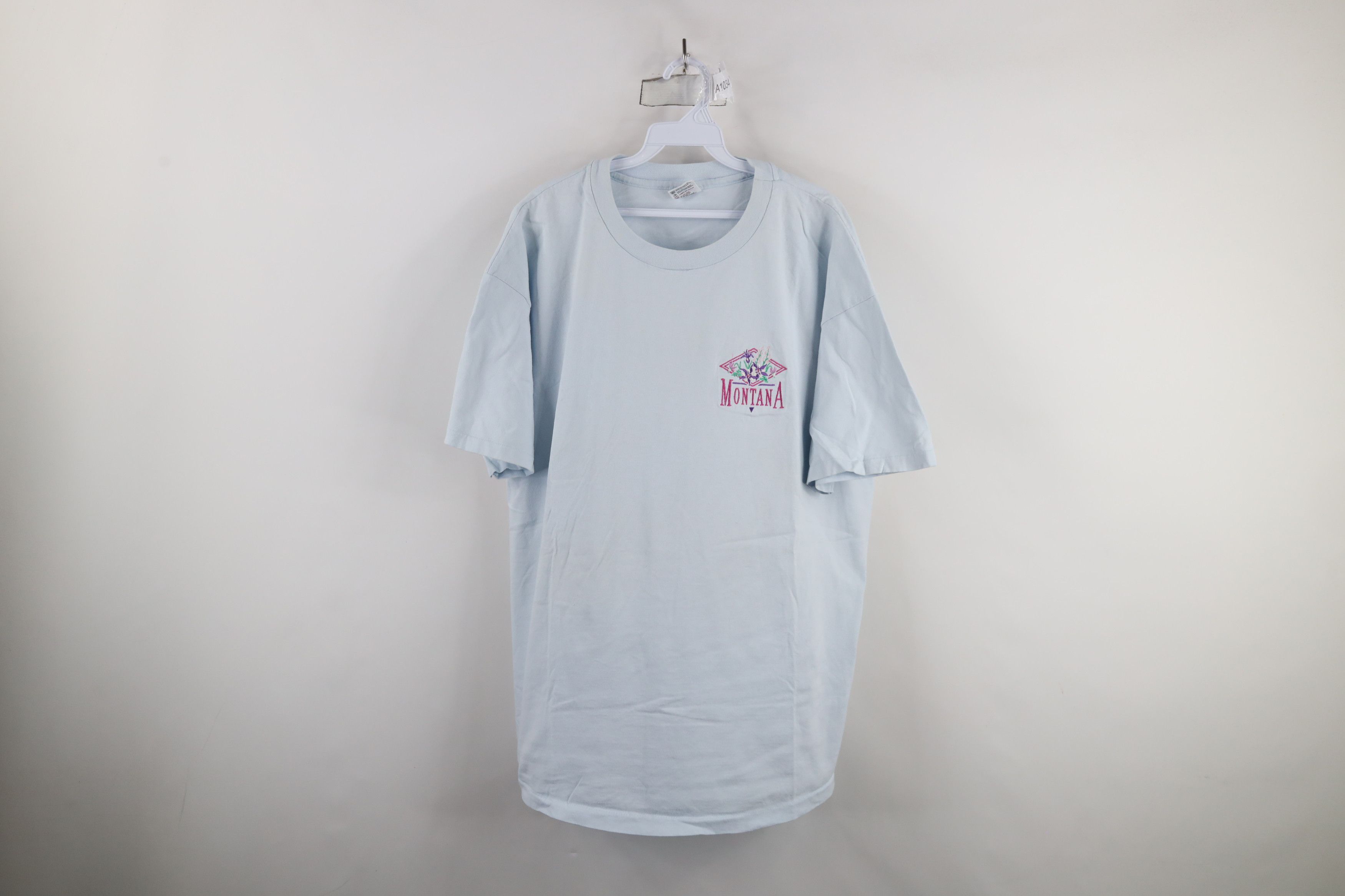 Vintage Vintage 90s Streetwear Montana Flowers T-Shirt Blue USA Size XXL / US 16-18 / IT 52-54 - 1 Thumbnail