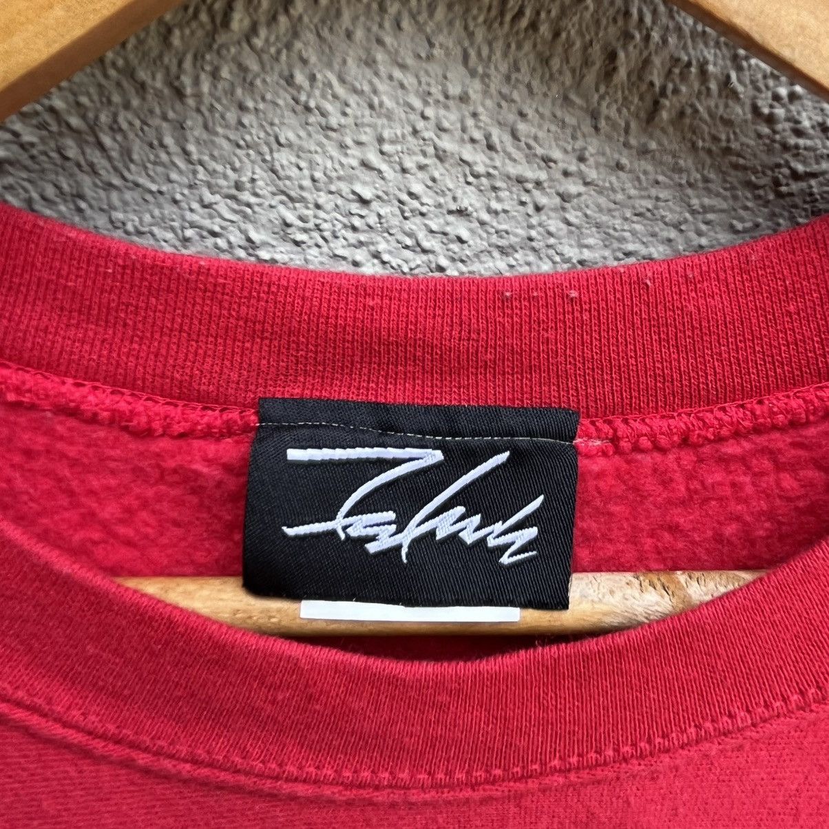 Futura FUTURA embroidered boxlogo crewneck vintage Size US L / EU 52-54 / 3 - 4 Thumbnail